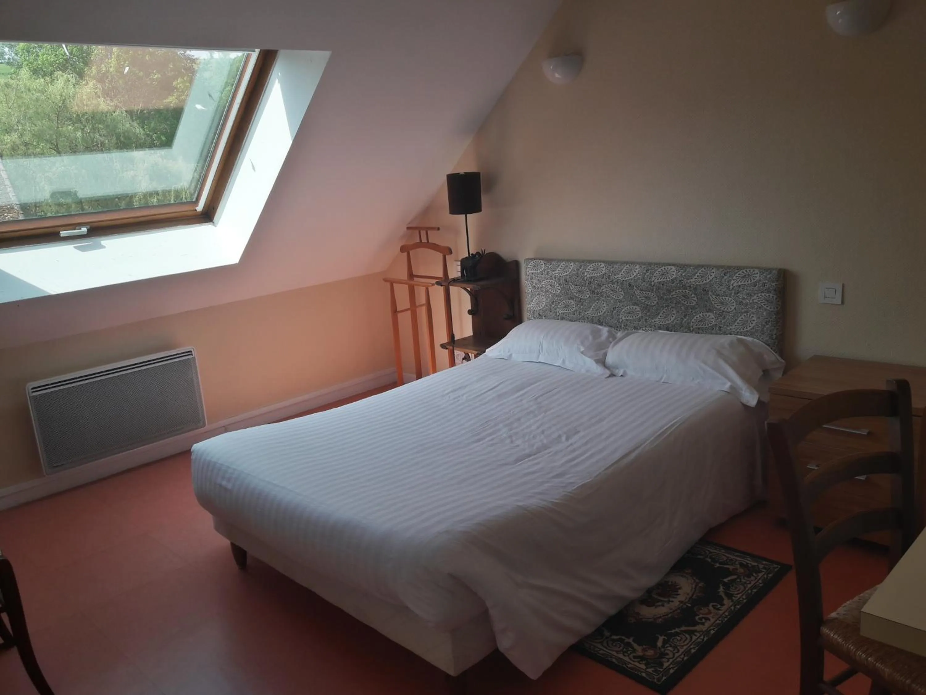 Bed in Auberge De L'Omois