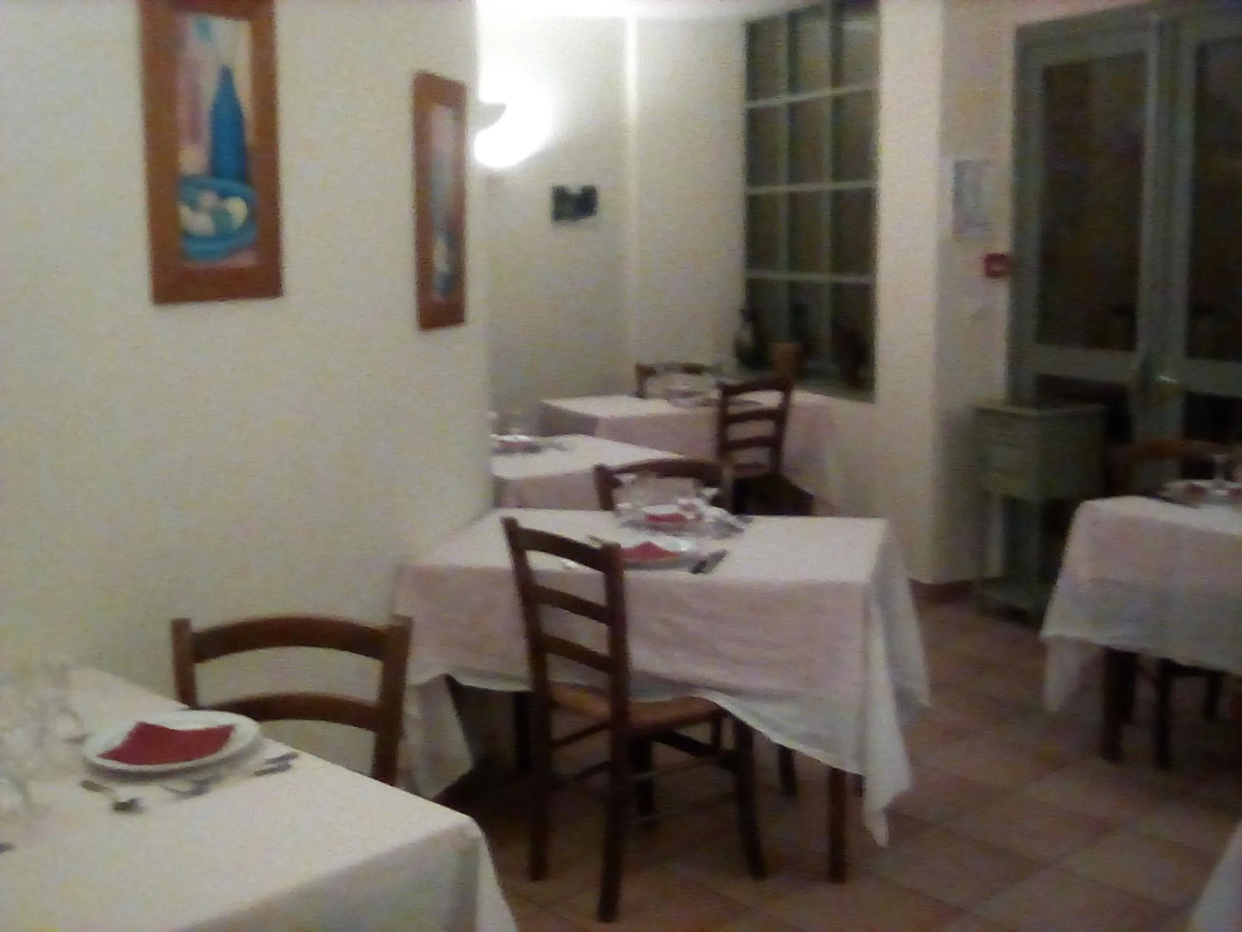 Restaurant/places to eat in Auberge De L'Omois
