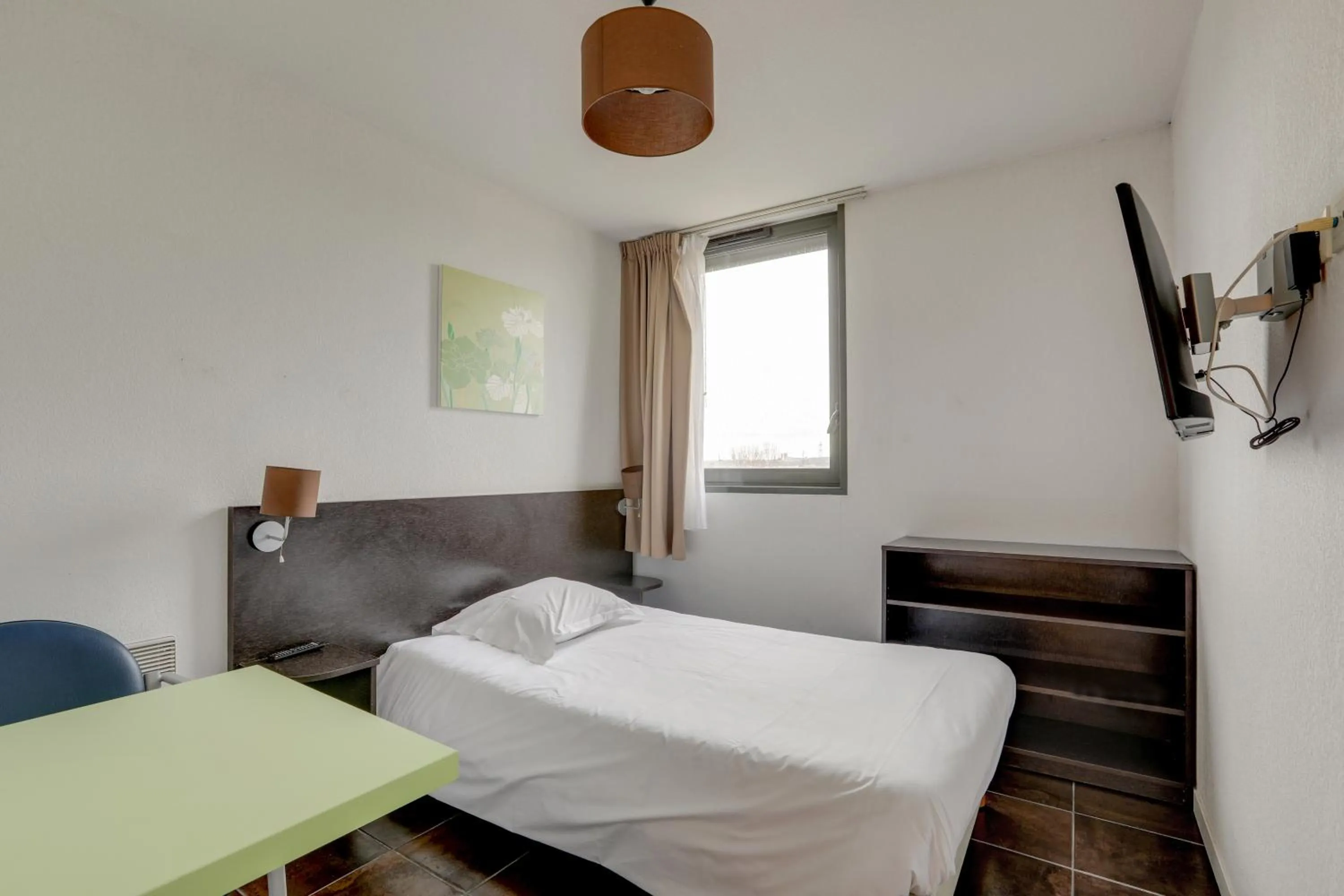 Bedroom in All Suites Appart Hôtel - Bordeaux Lac