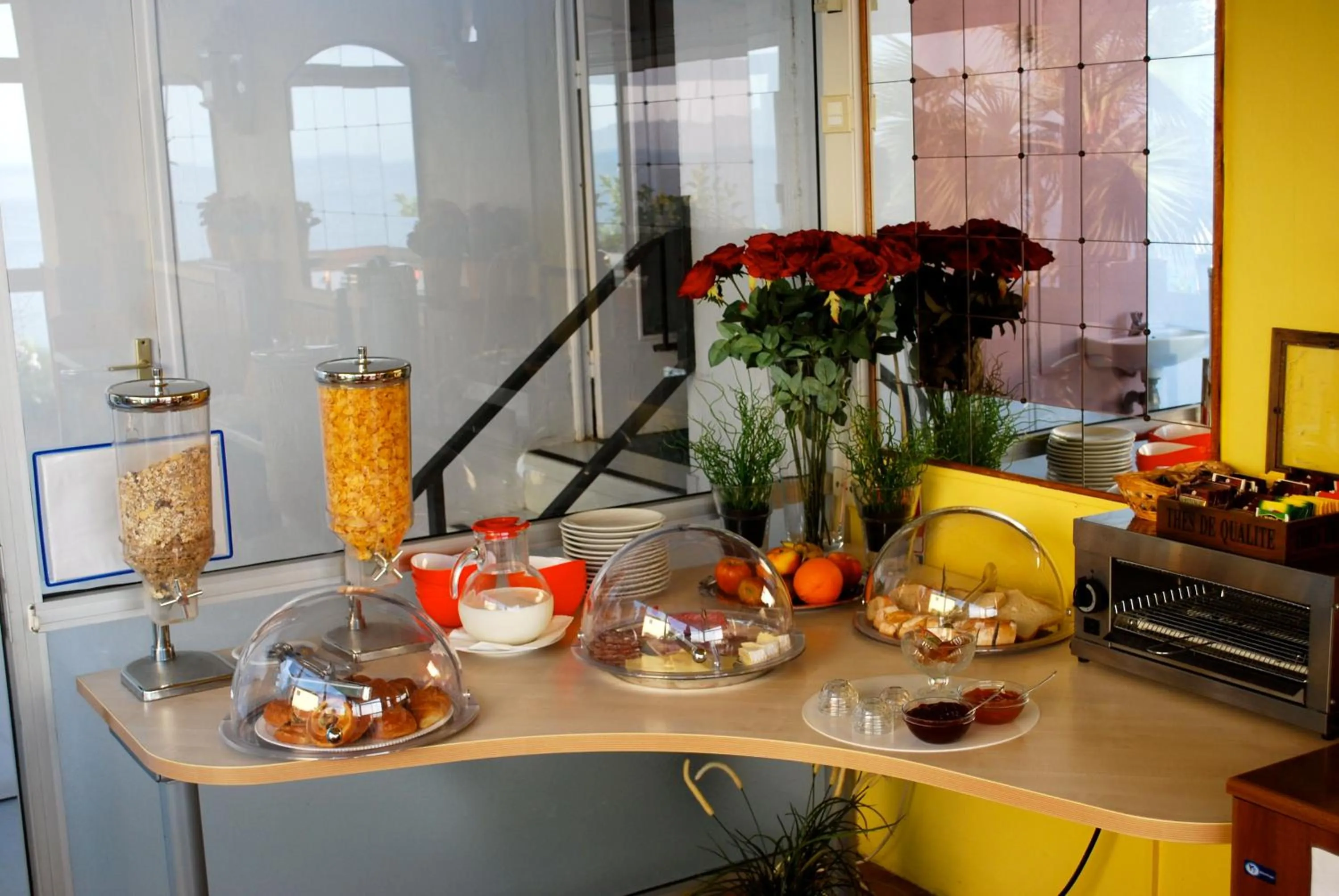 Restaurant/places to eat in Hotel de charme Regency