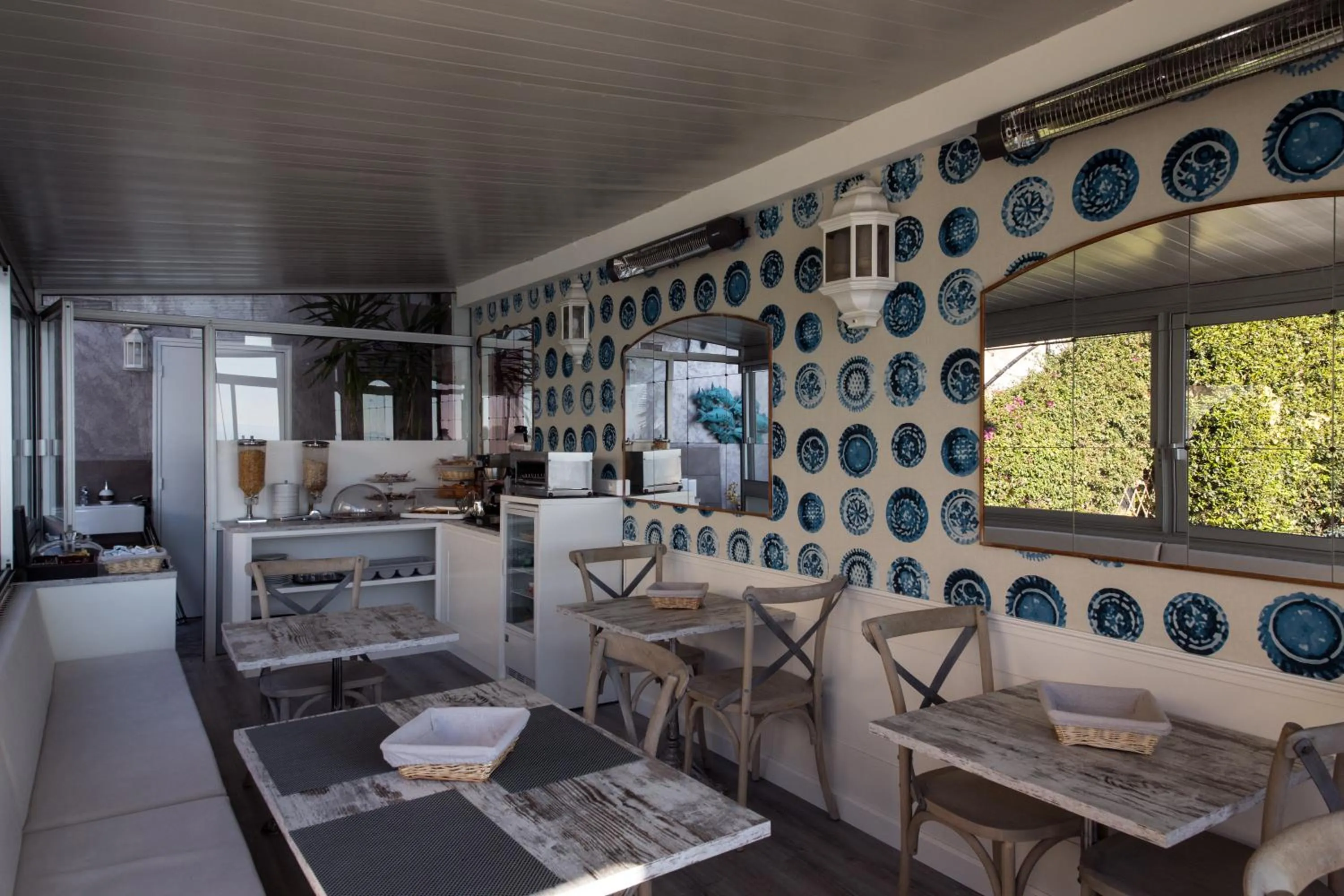 Restaurant/places to eat in Hotel de charme Regency