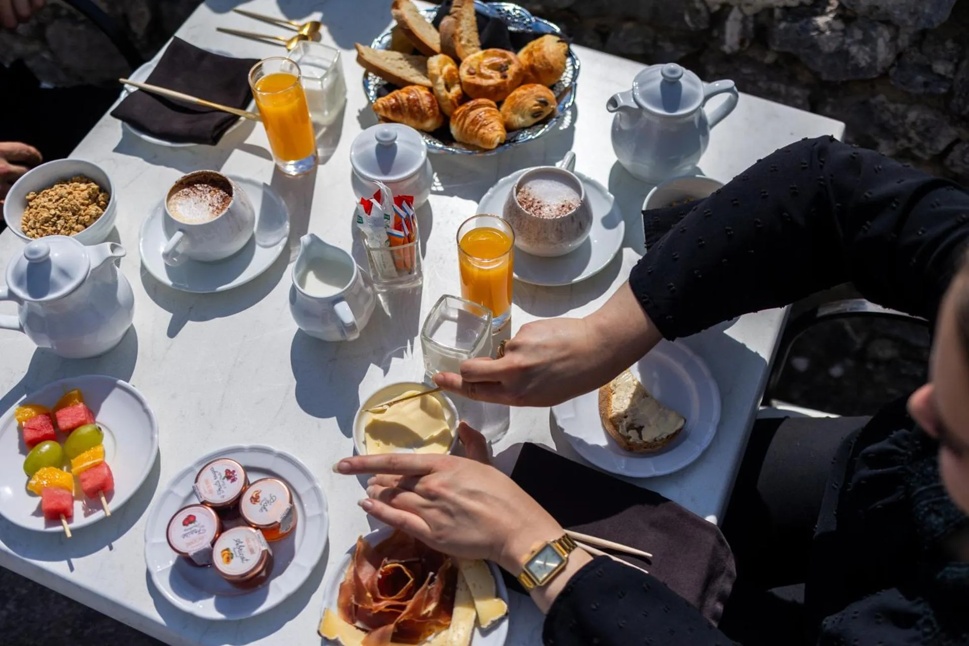 Breakfast in Château de Trigance