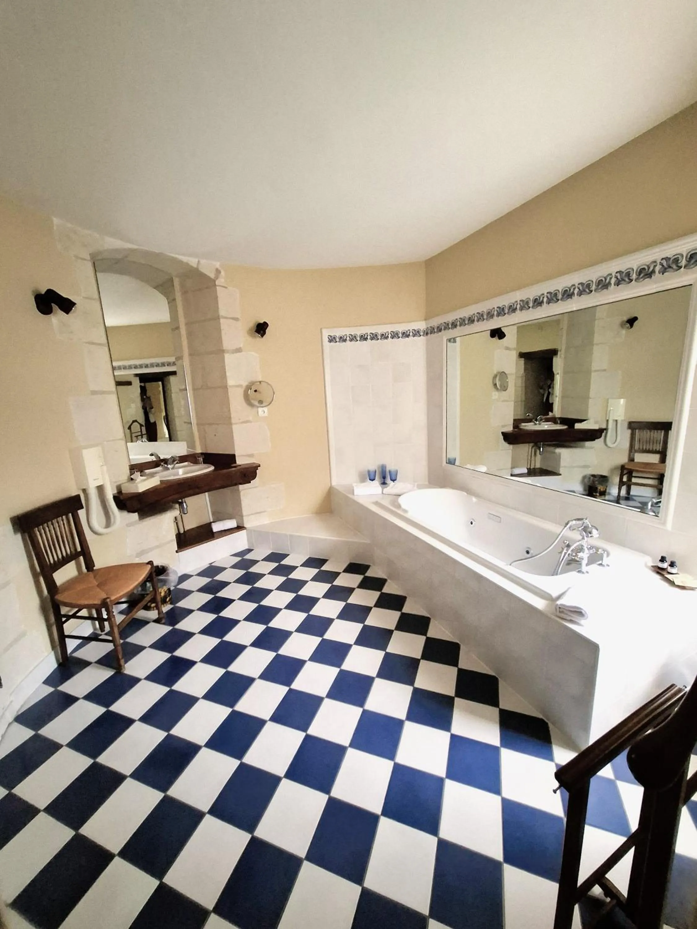 Bed in Domaine de Brou