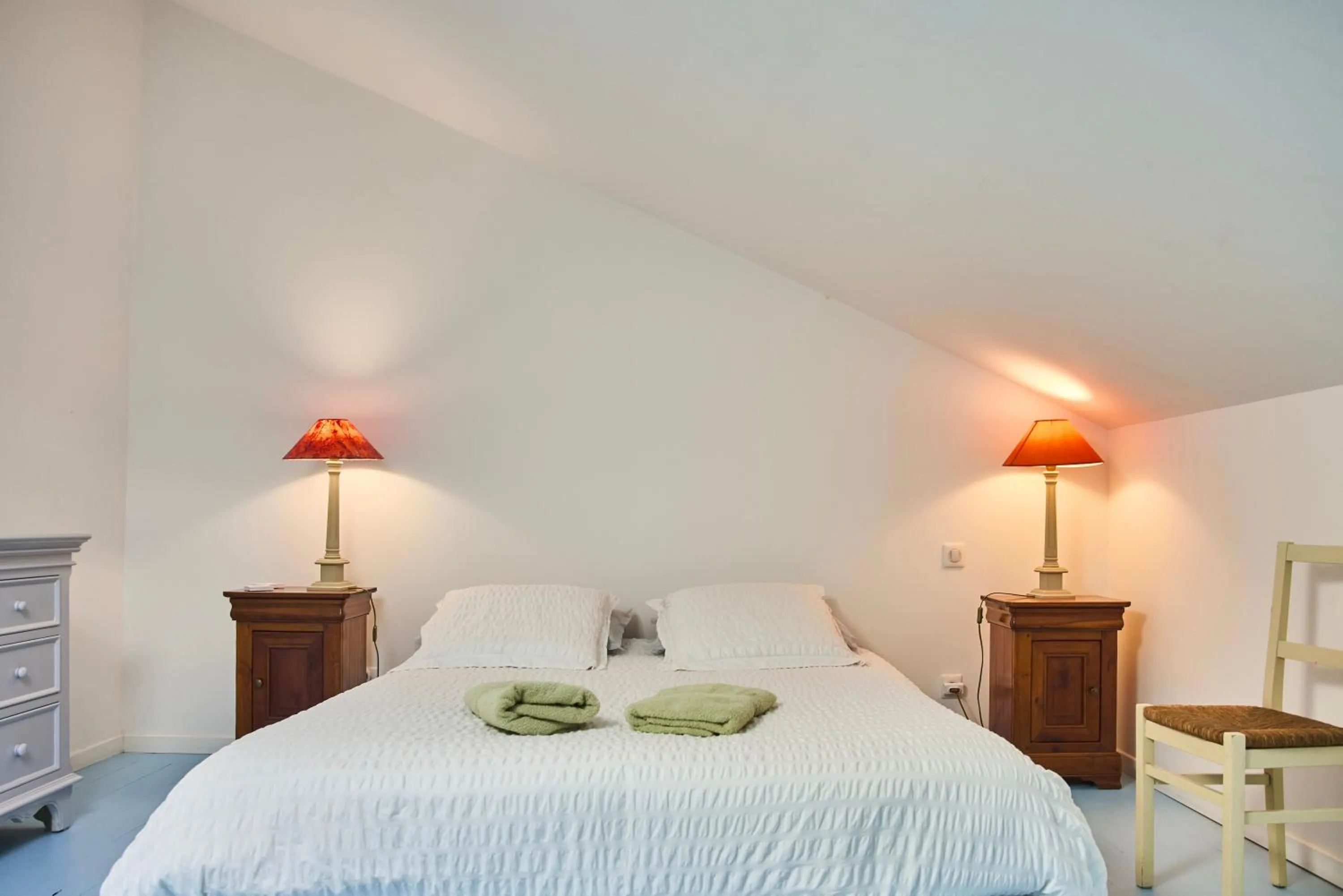 Bedroom, Bed in La Villa des Charmilles