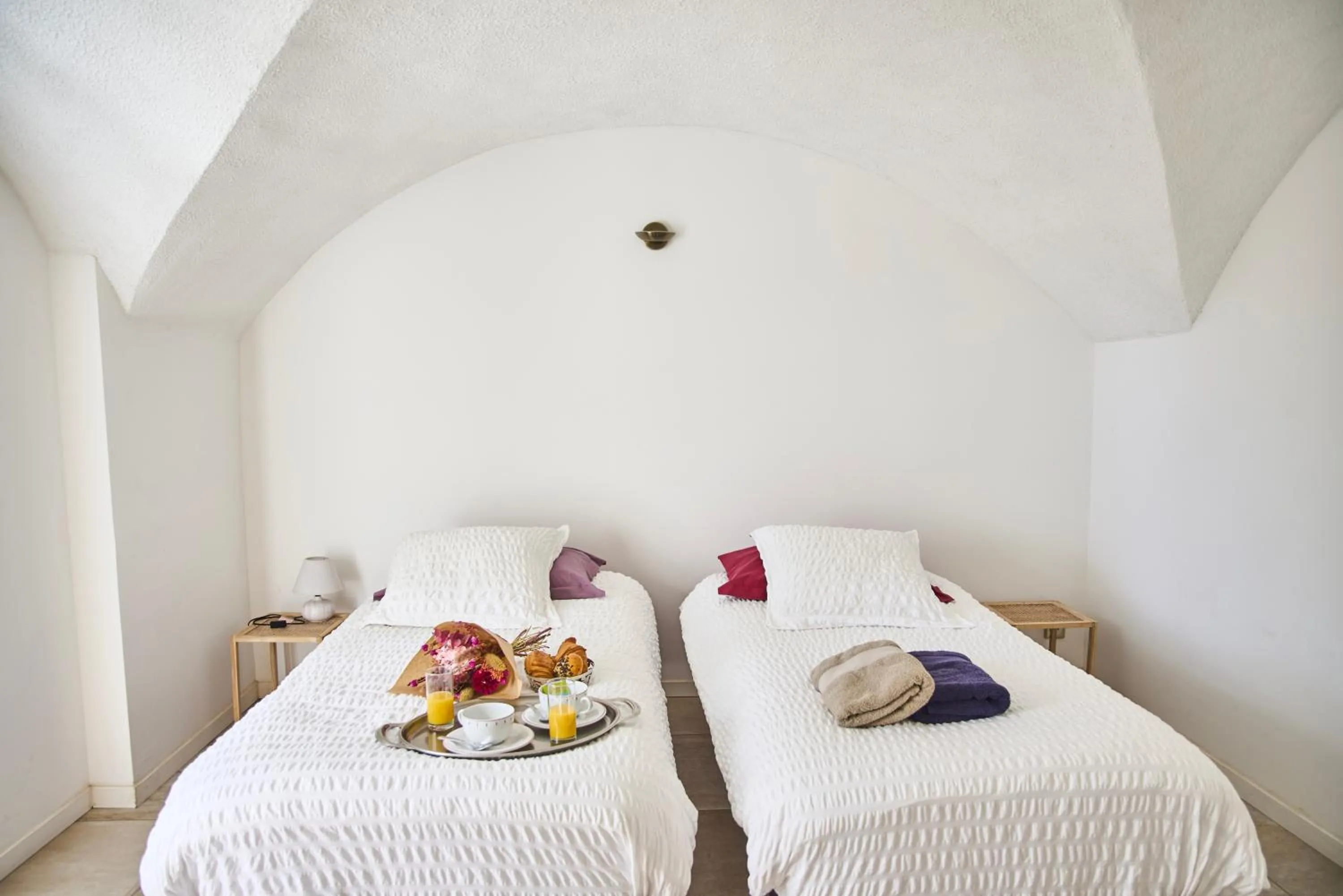 Bedroom, Bed in La Villa des Charmilles
