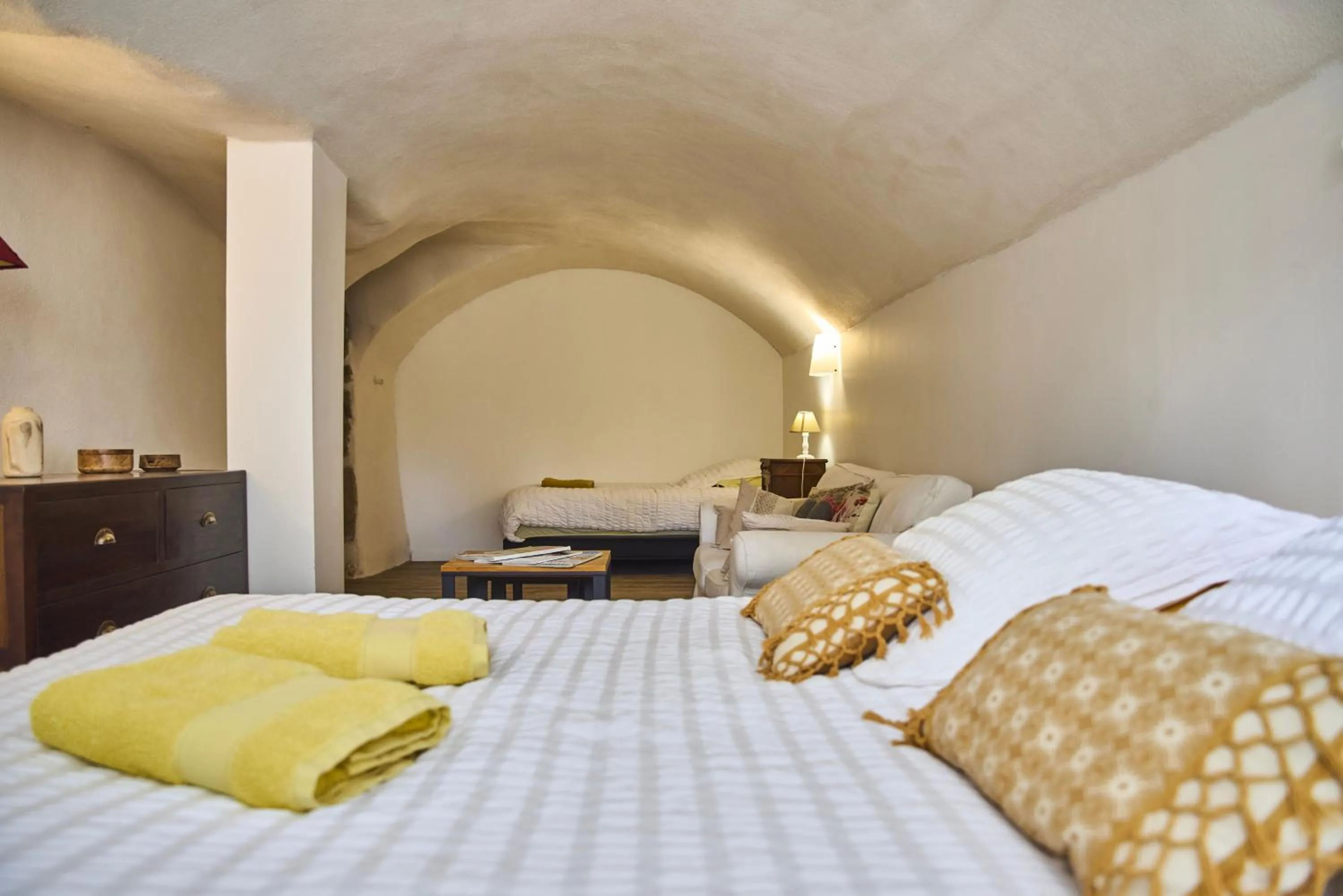 Bedroom, Bed in La Villa des Charmilles