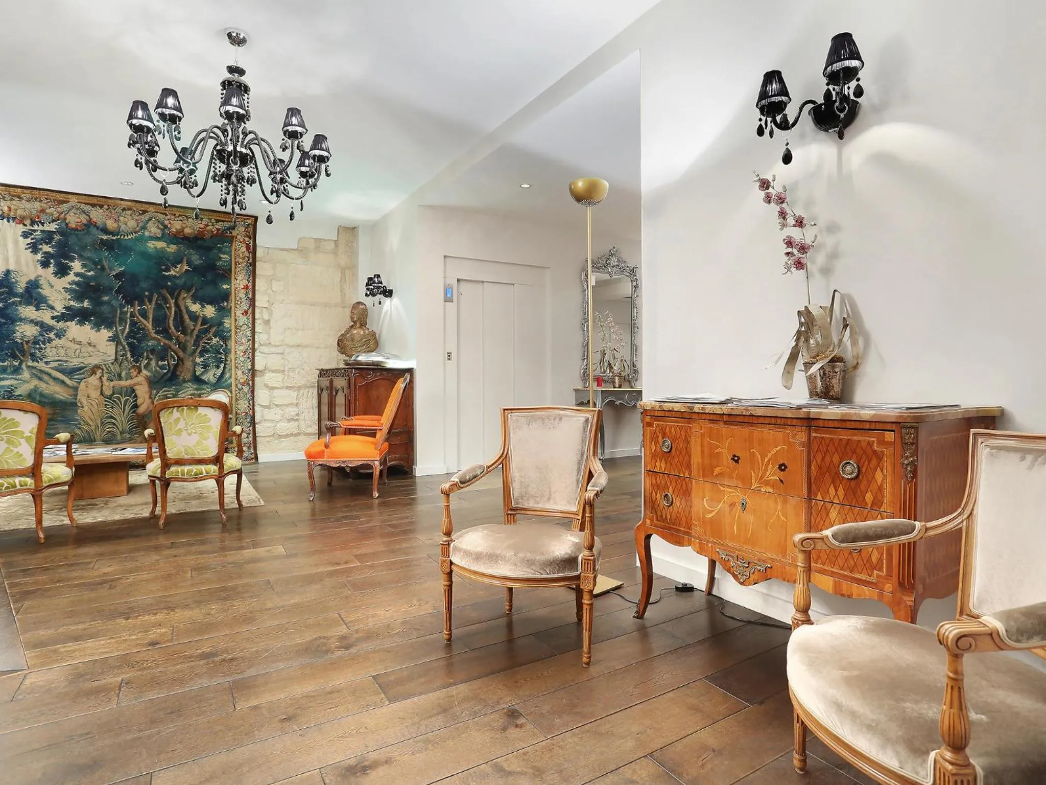 Lobby or reception in Hôtel de Notre-Dame