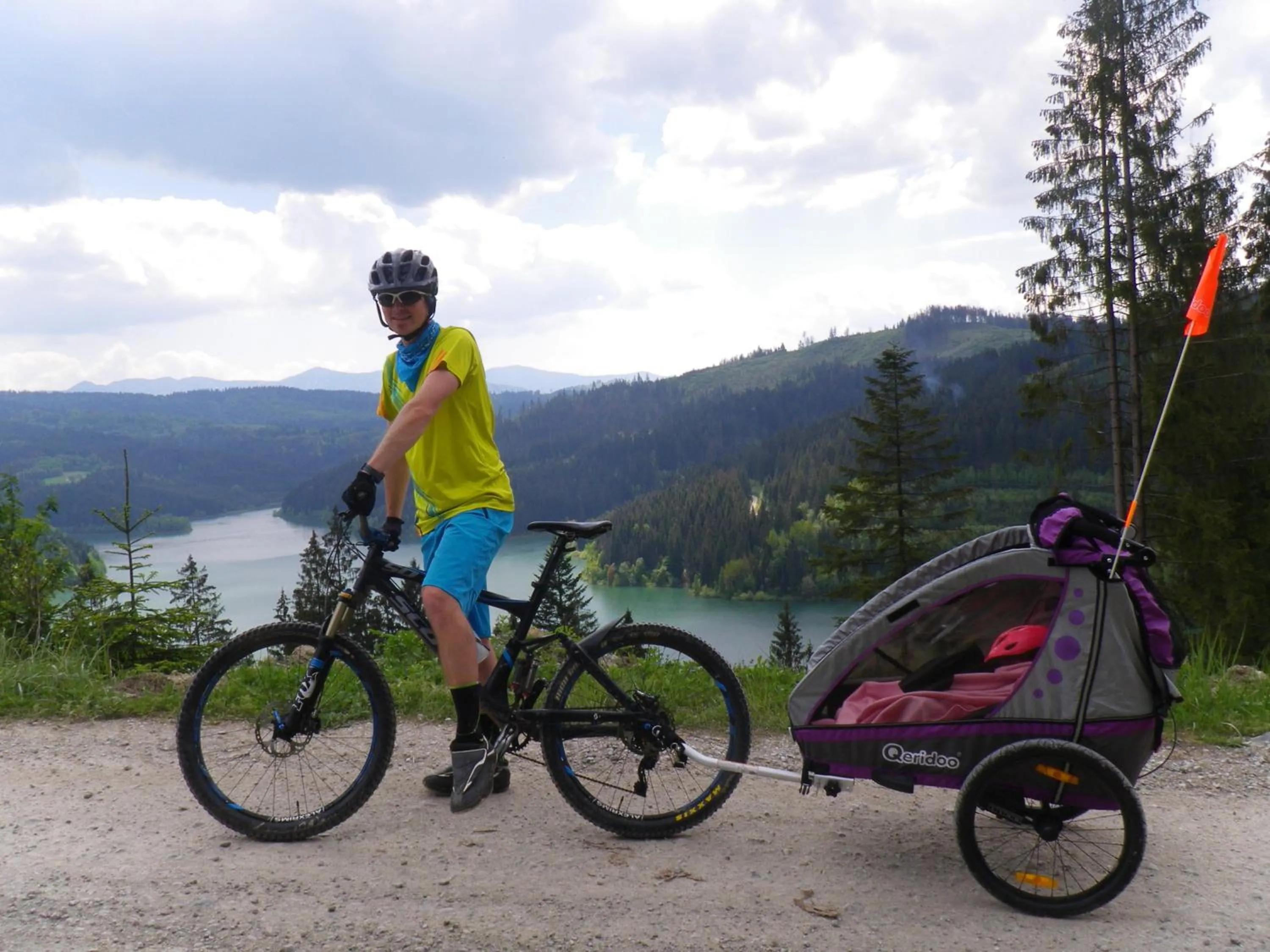 Family in Central Hostel Chatel