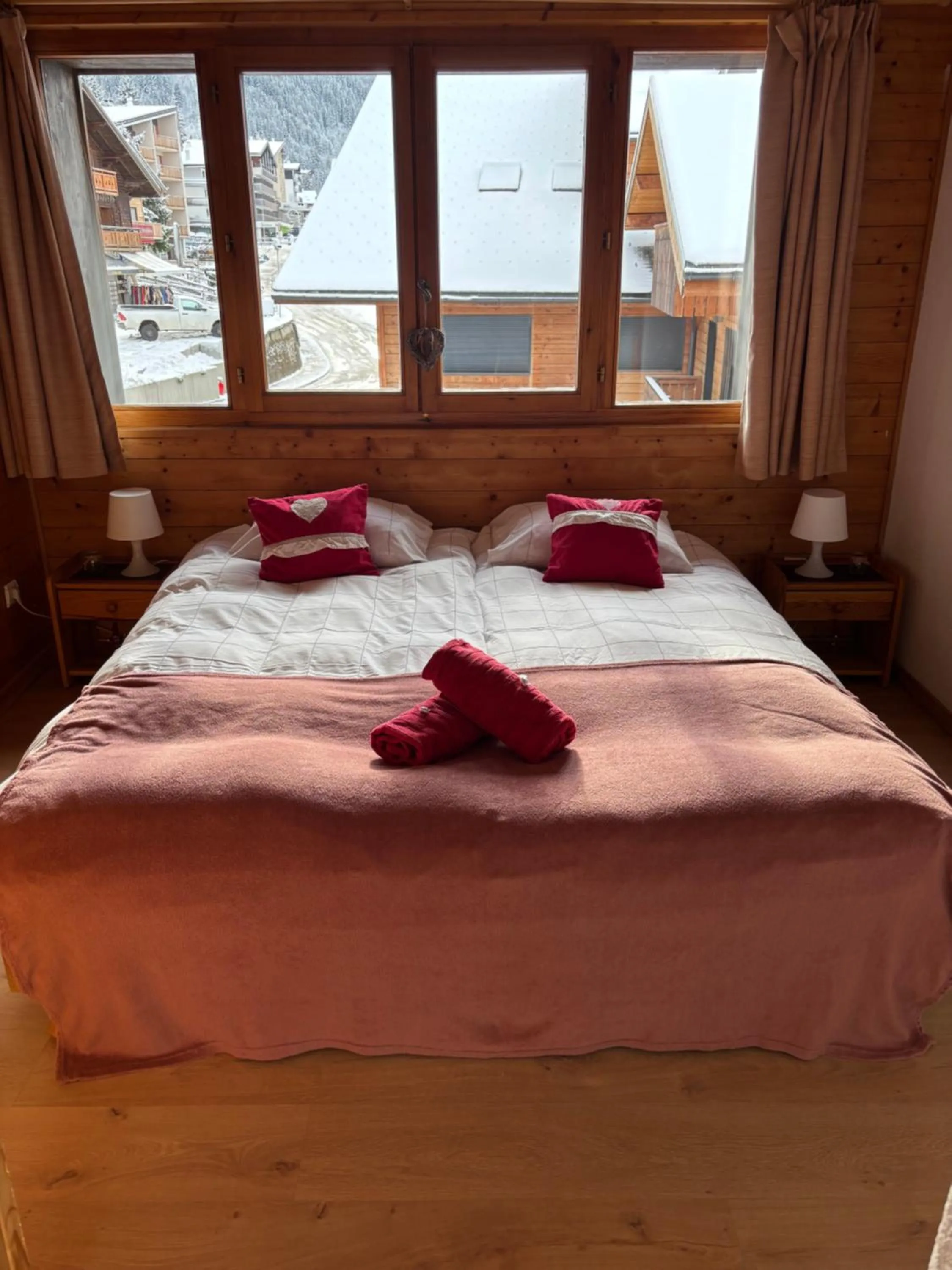 Bed in Central Hostel Chatel