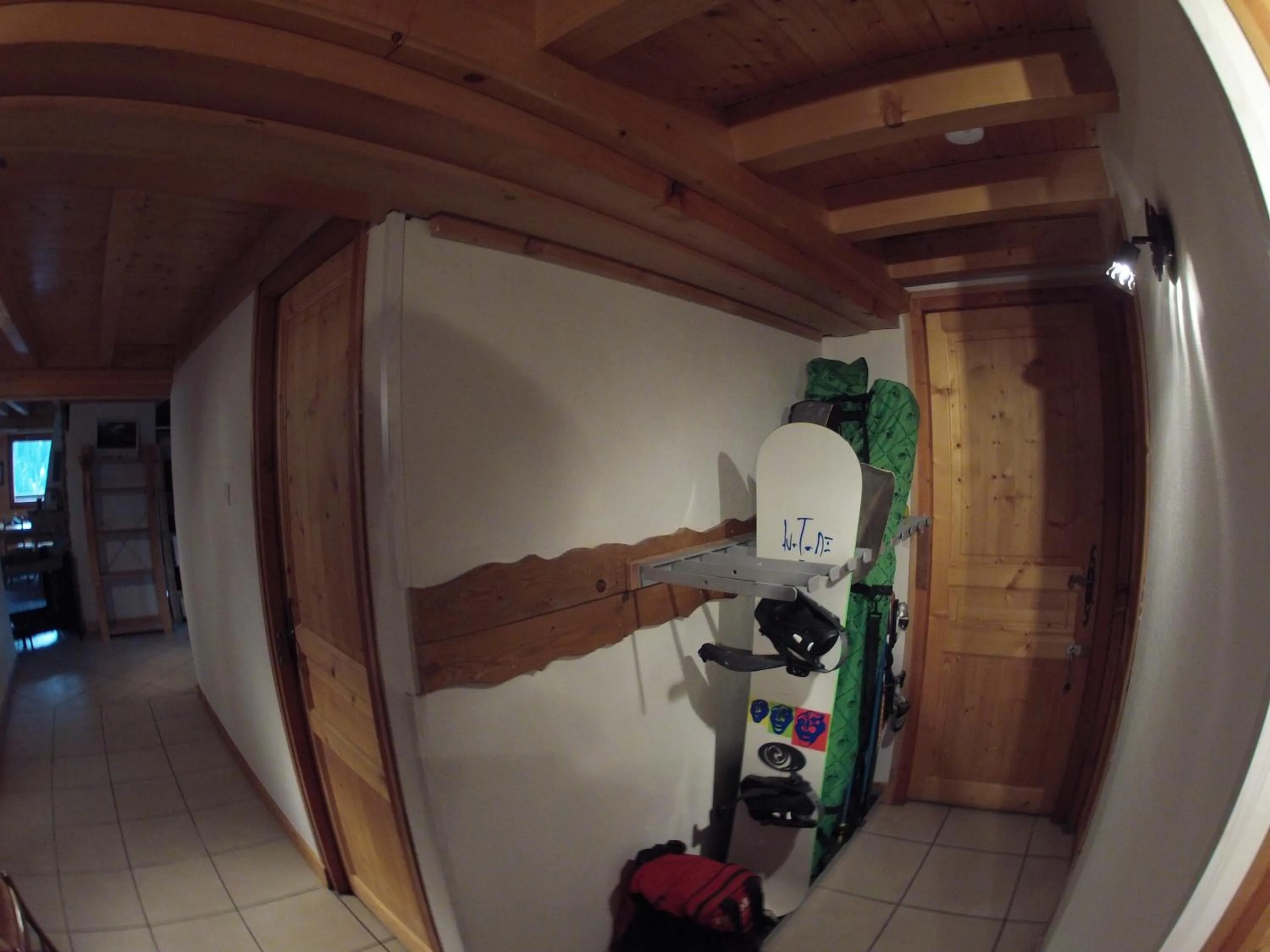 Area and facilities in Central Hostel Chatel