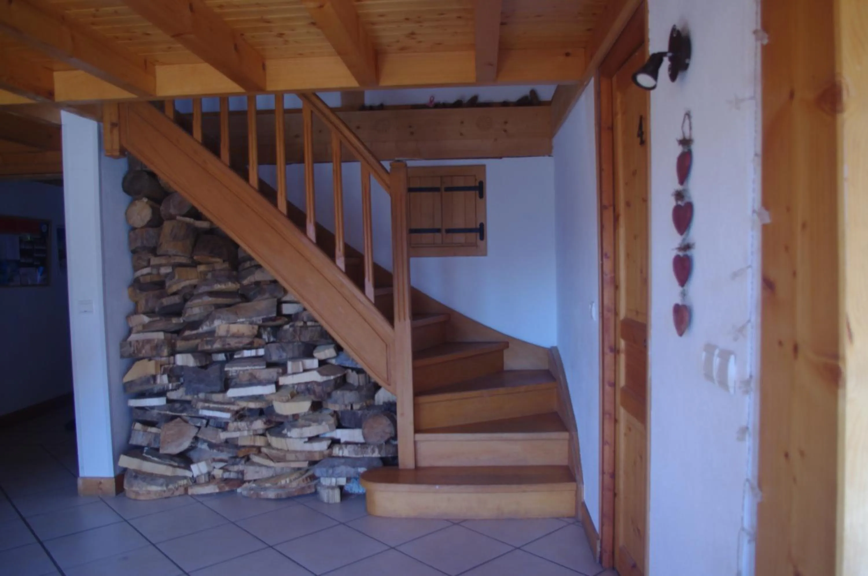 Area and facilities in Central Hostel Chatel