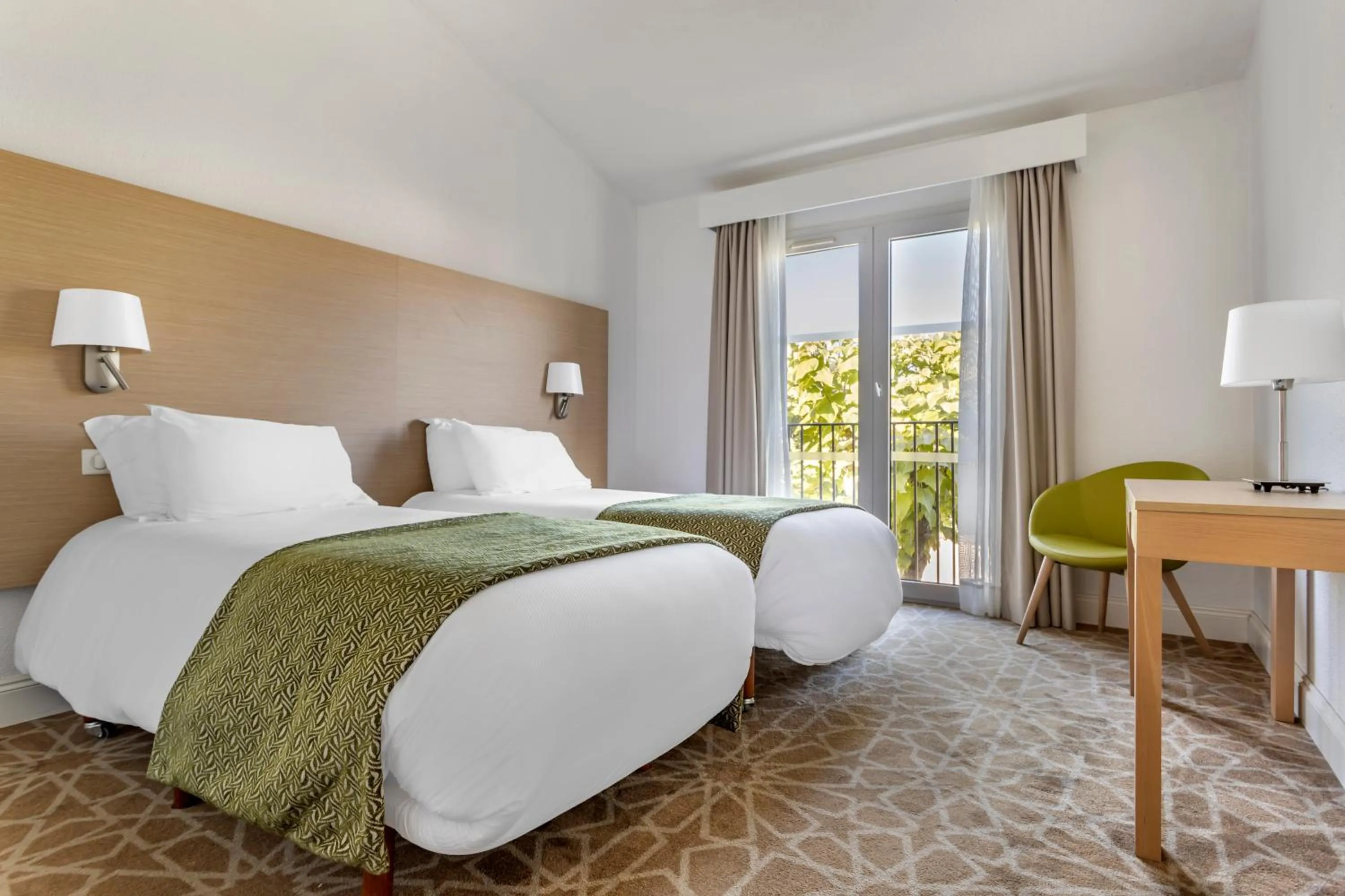 Bedroom, Bed in Le Club Mougins