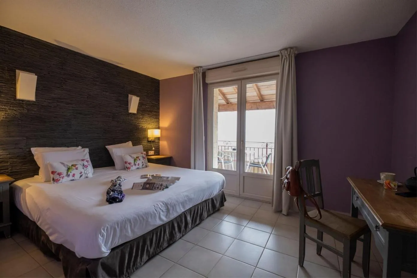 Bedroom, Bed in Le Belvédère Hotel et Bien être