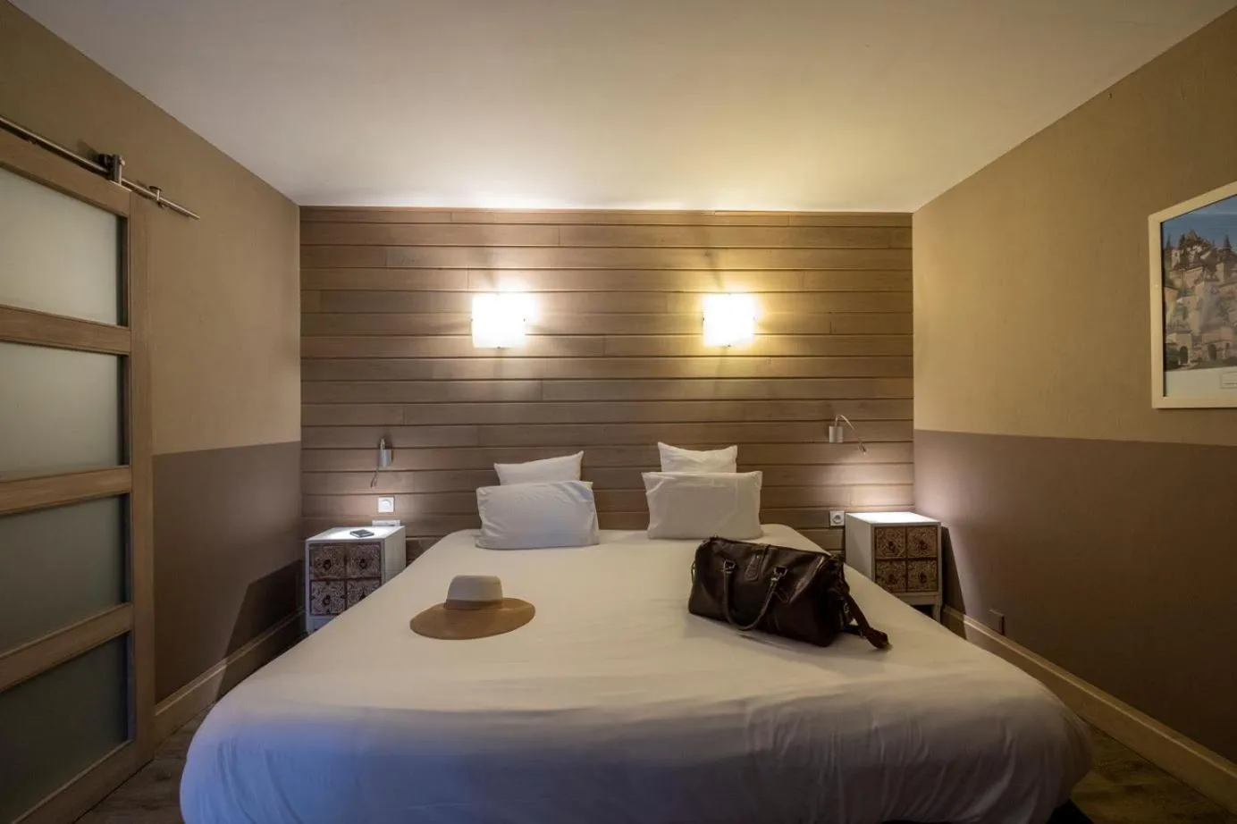 Bedroom, Bed in Le Belvédère Hotel et Bien être