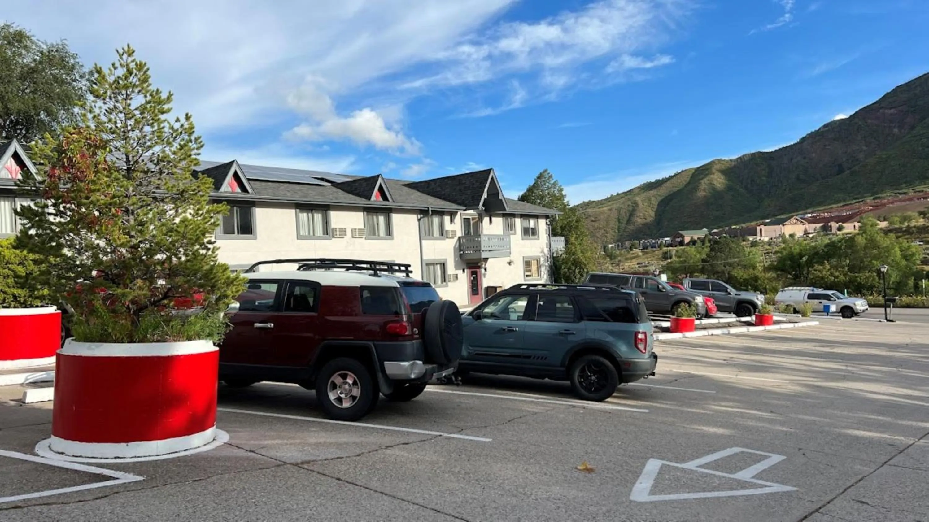 Parking in Adventure Inn - Glenwood Springs