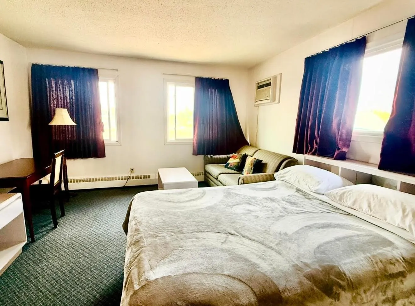 Bed in Plains Motor Inn