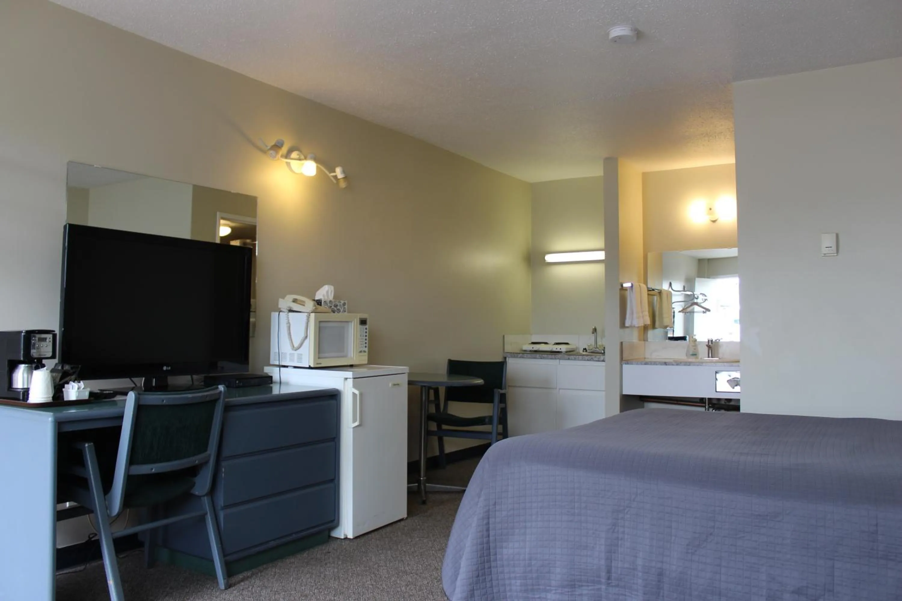 Bed in Plains Motor Inn