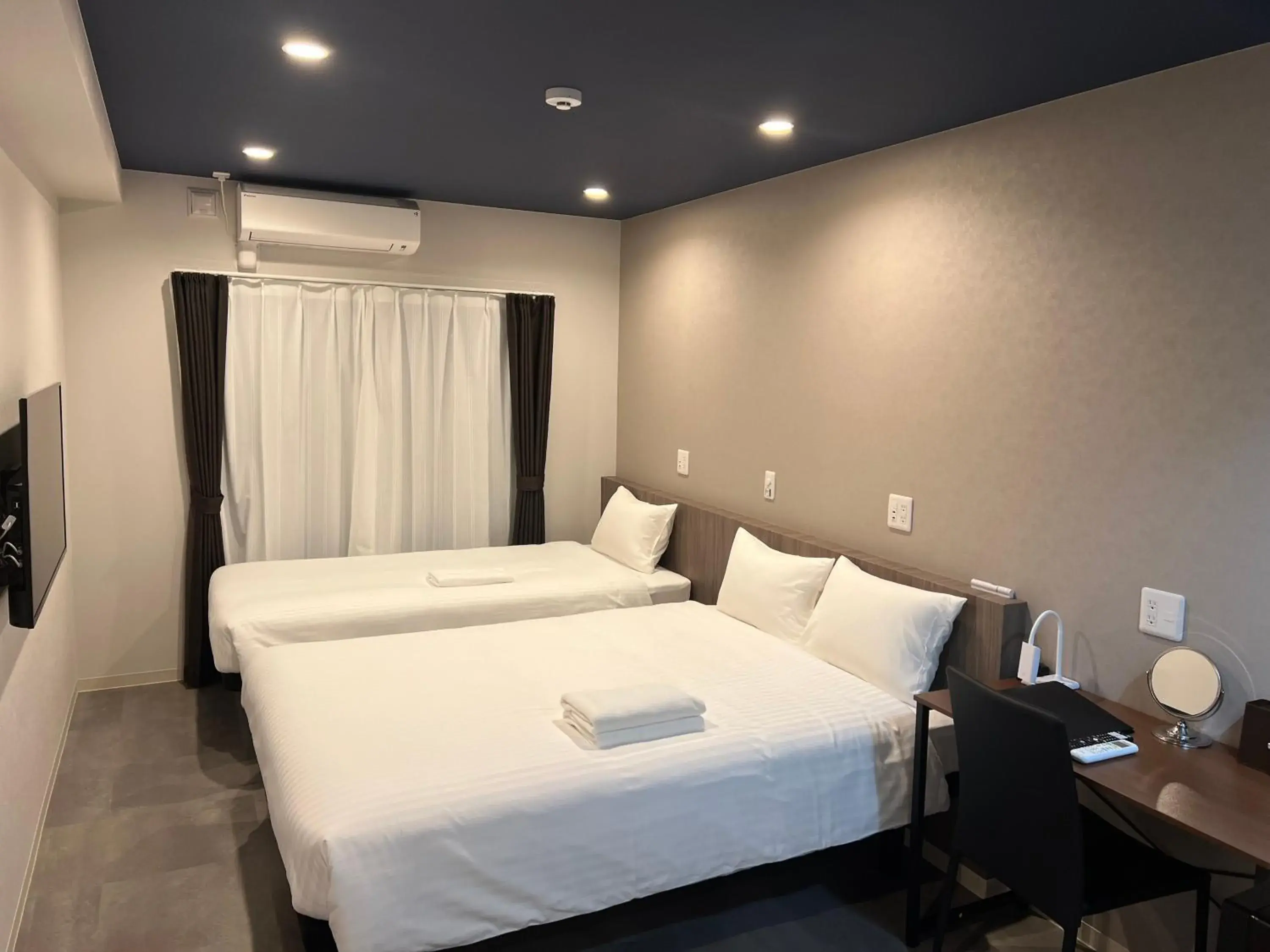 Premier 2nd Large Twin Room- Non-Smoking - single occupancy in Living Inn Asahibashiekimae Premier Premier 2nd Large Twin Room- Non-Smoking - single occupancy in Living Inn Asahibashiekimae Premier