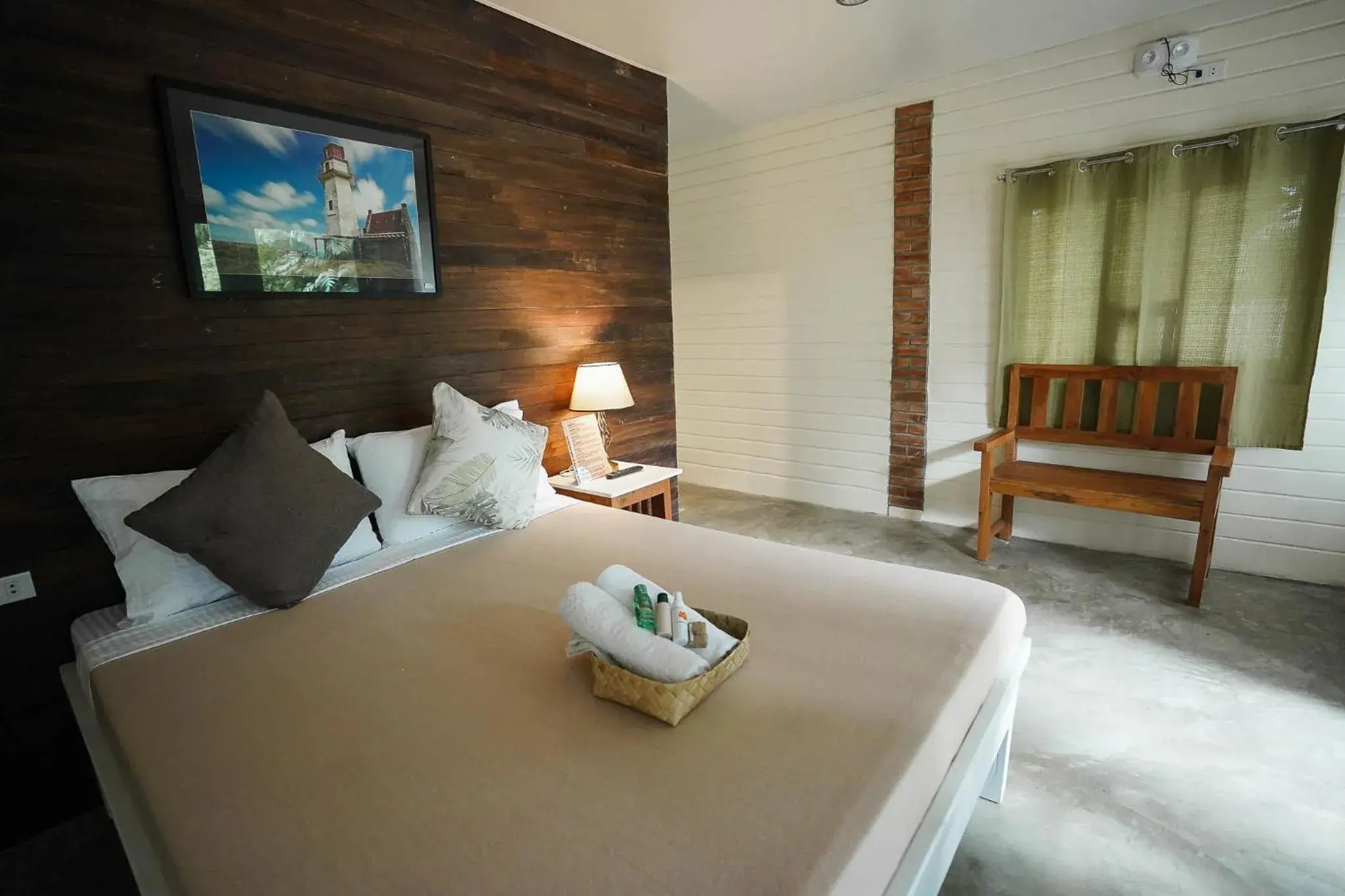 Deluxe Queen Room - single occupancy in Ted's Bed and Breakfast Deluxe Queen Room - single occupancy in Ted's Bed and Breakfast