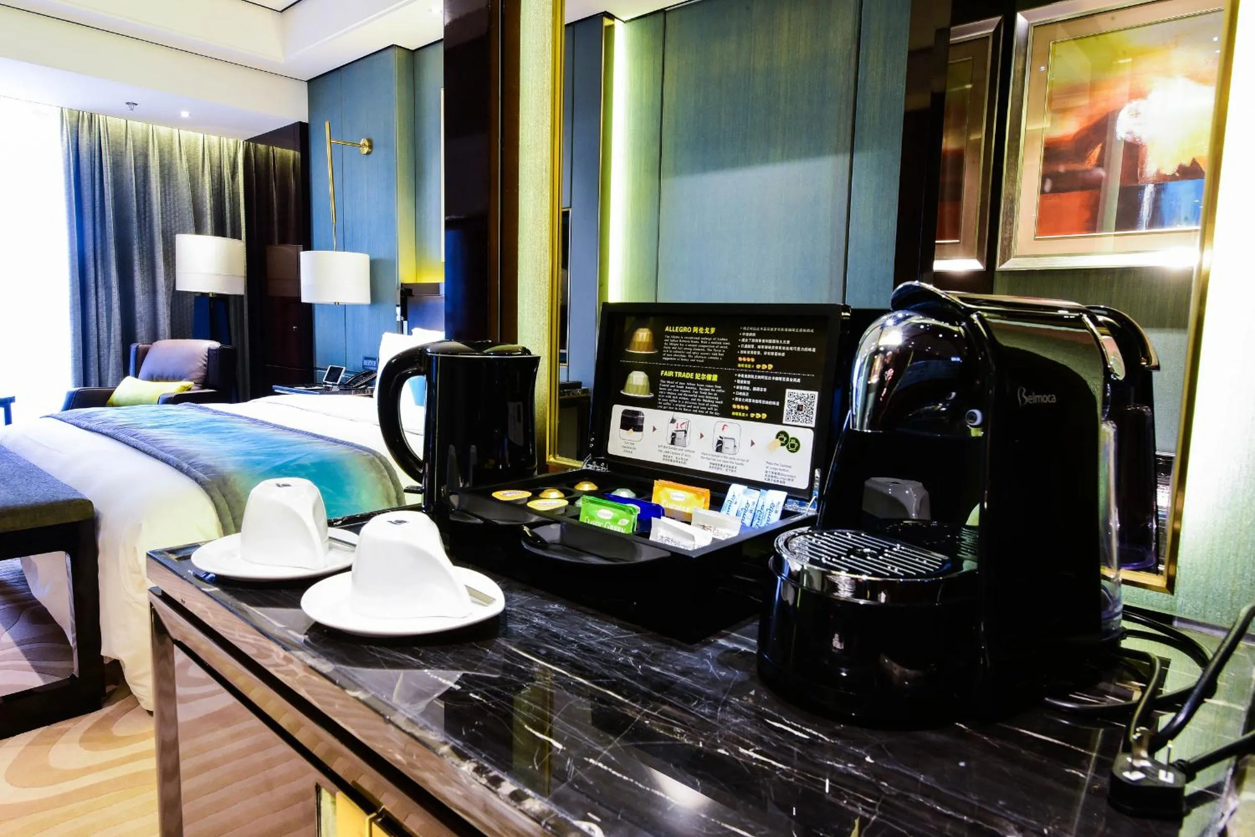 Coffee/tea facilities in Tylfull Hotel