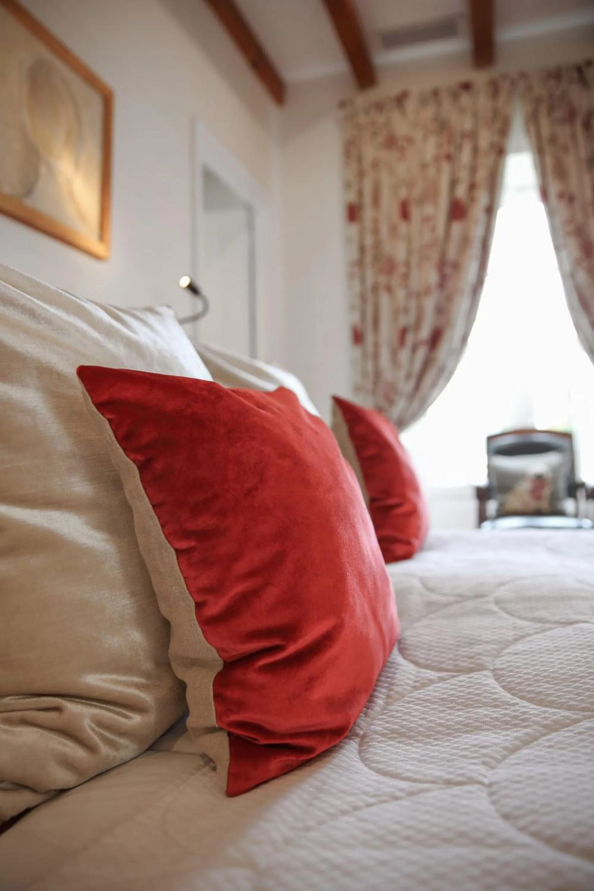 Bedroom, Bed in La Chartreuse du Bignac - Teritoria