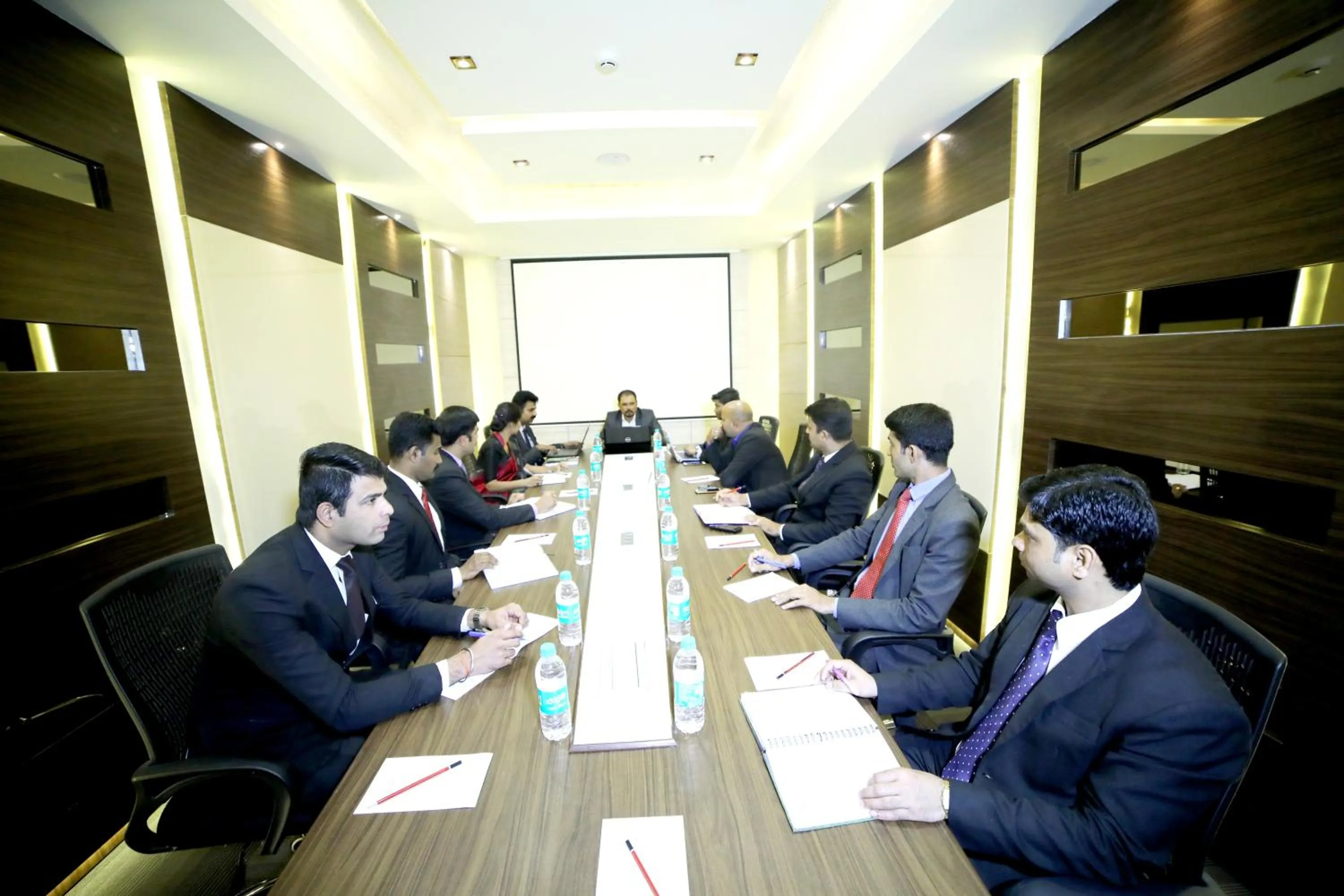 Meeting/conference room in Rg Royal Hotel