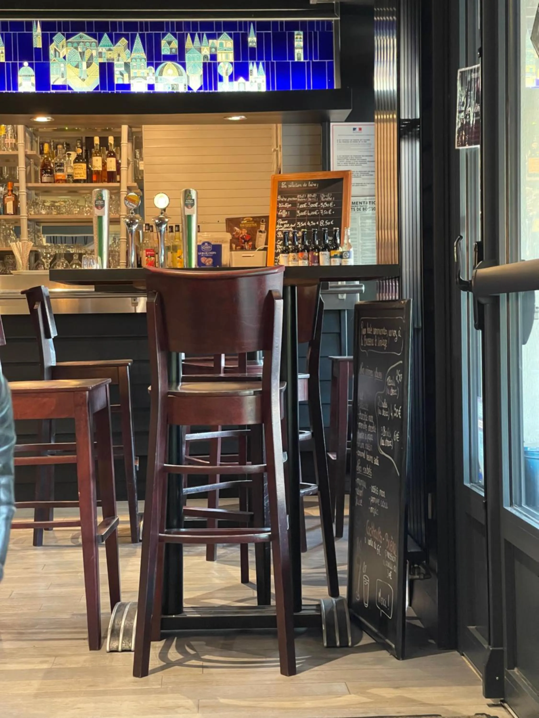 Restaurant/places to eat in Le Relais De La Place