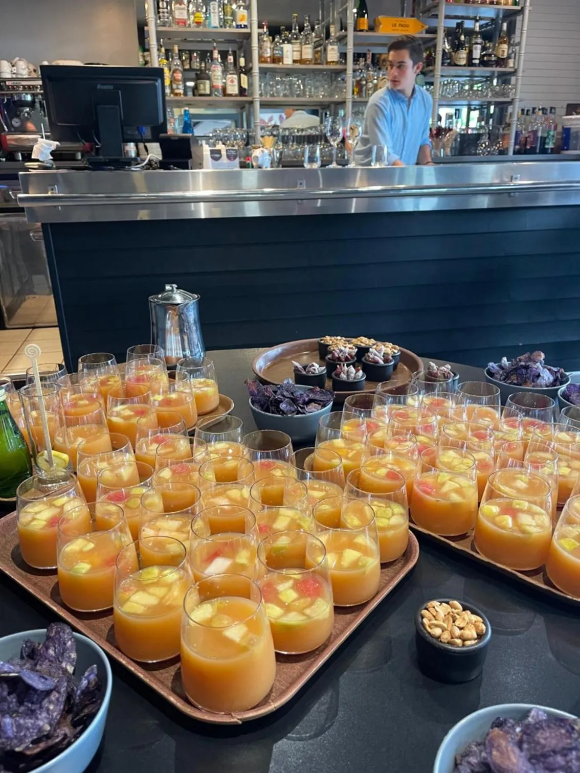 Lounge or bar in Le Relais De La Place