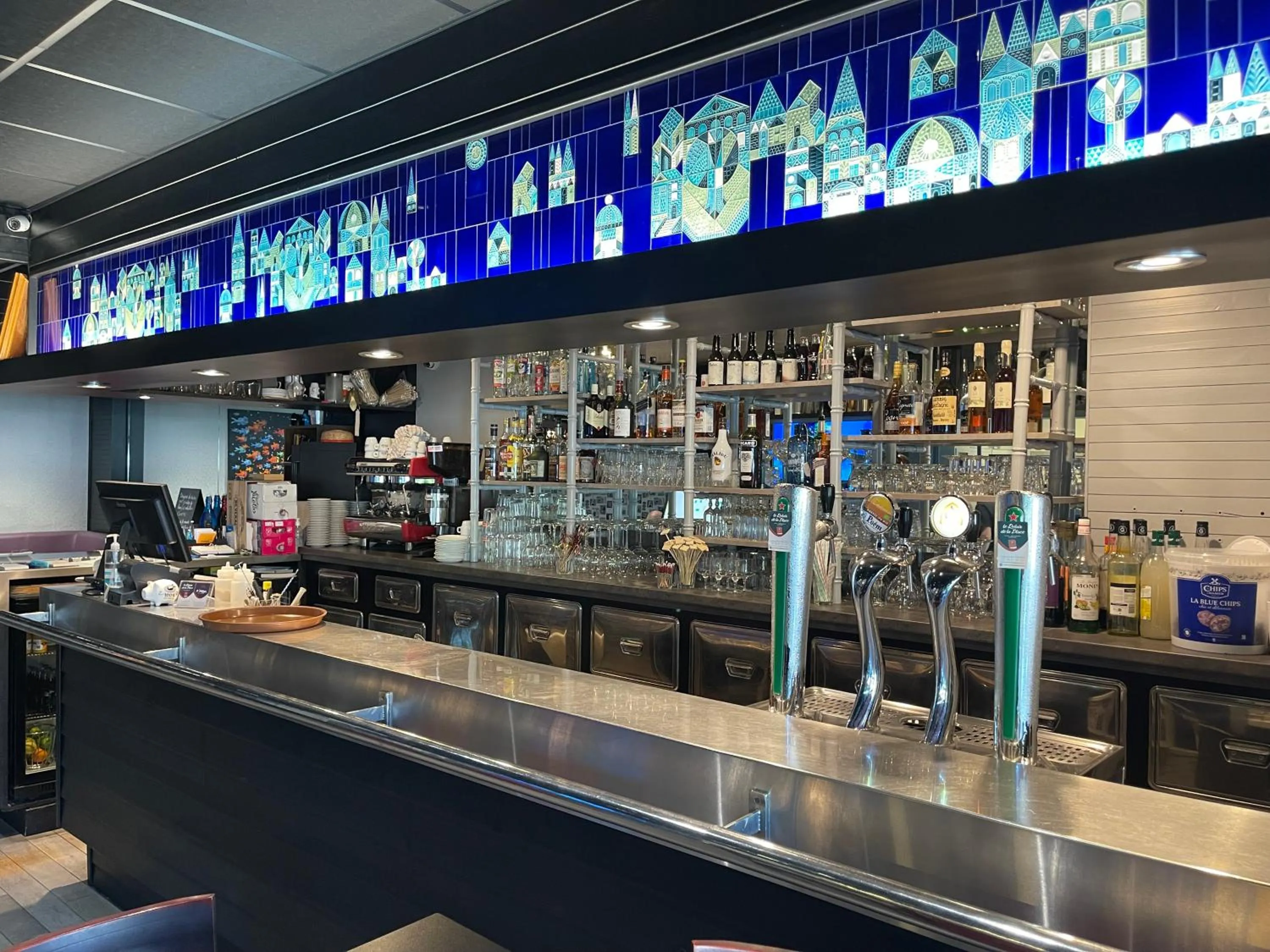 Restaurant/places to eat in Le Relais De La Place