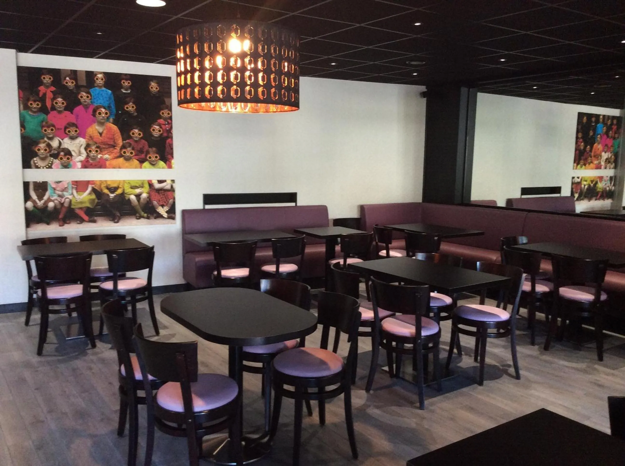 Restaurant/places to eat in Le Relais De La Place