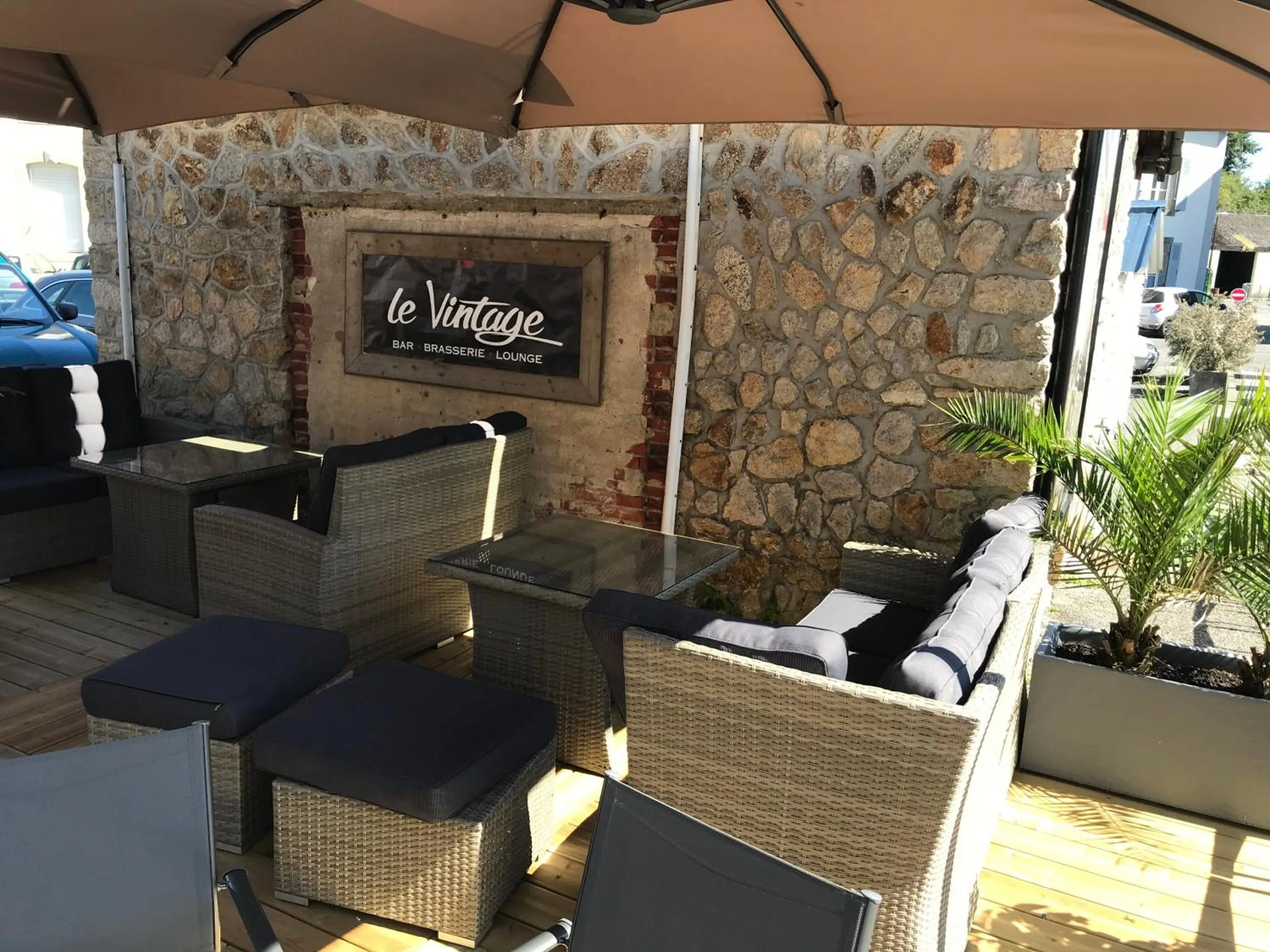 Patio in Le Relais De La Place