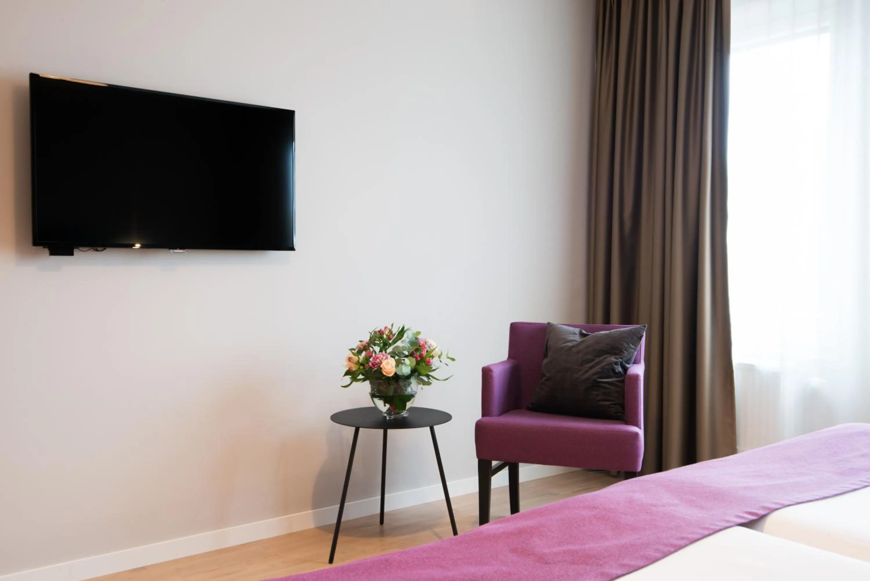 TV and multimedia, Bed in Best Western Plus Park Airport Hotel