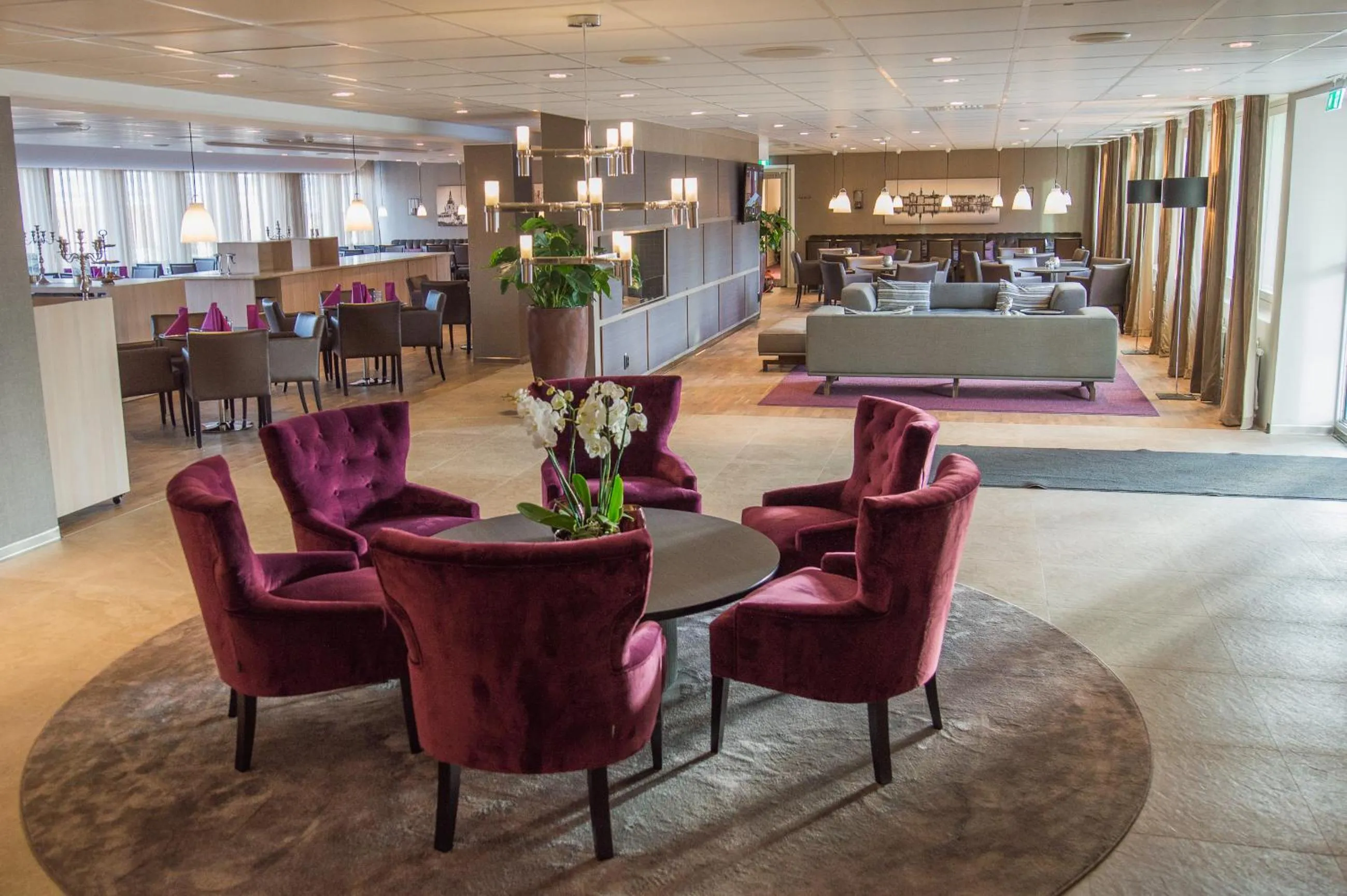 Restaurant/places to eat in Best Western Plus Park Airport Hotel