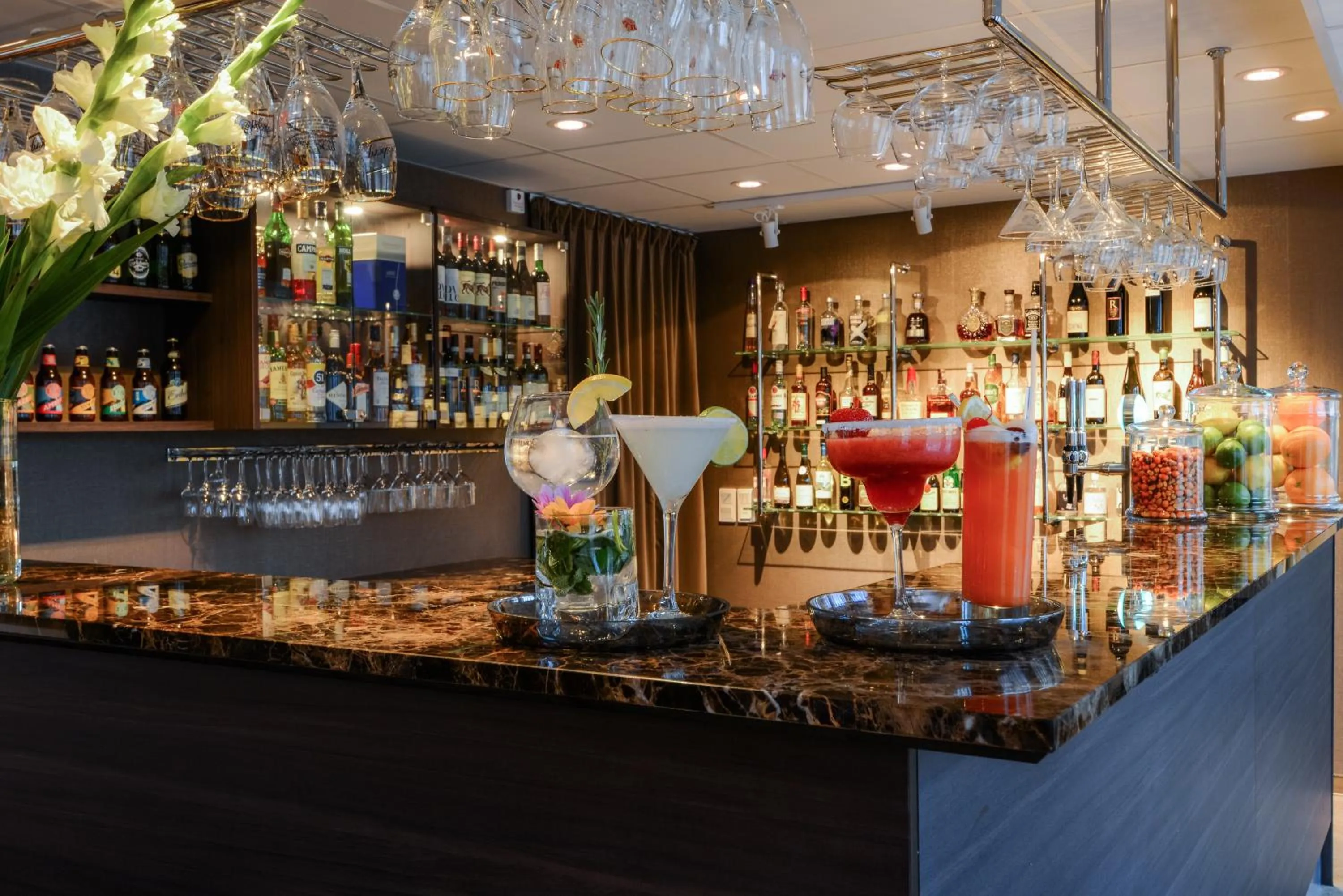 Food and drinks in Best Western Plus Park Airport Hotel