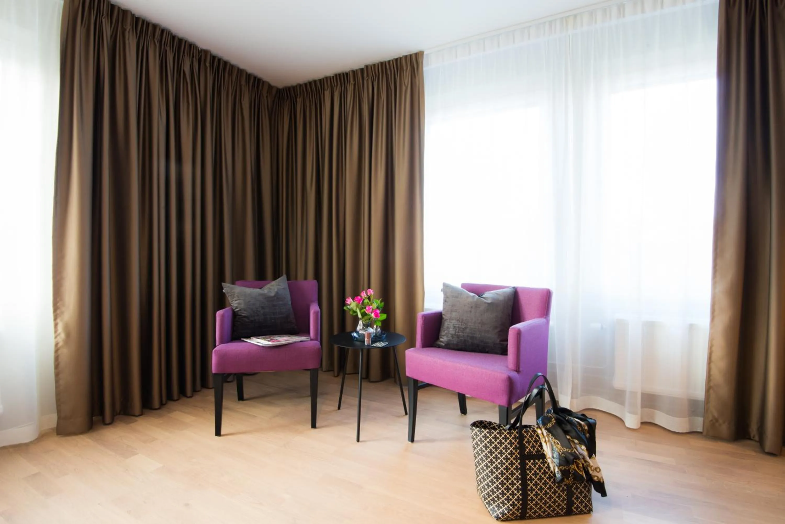 Seating area in Best Western Plus Park Airport Hotel