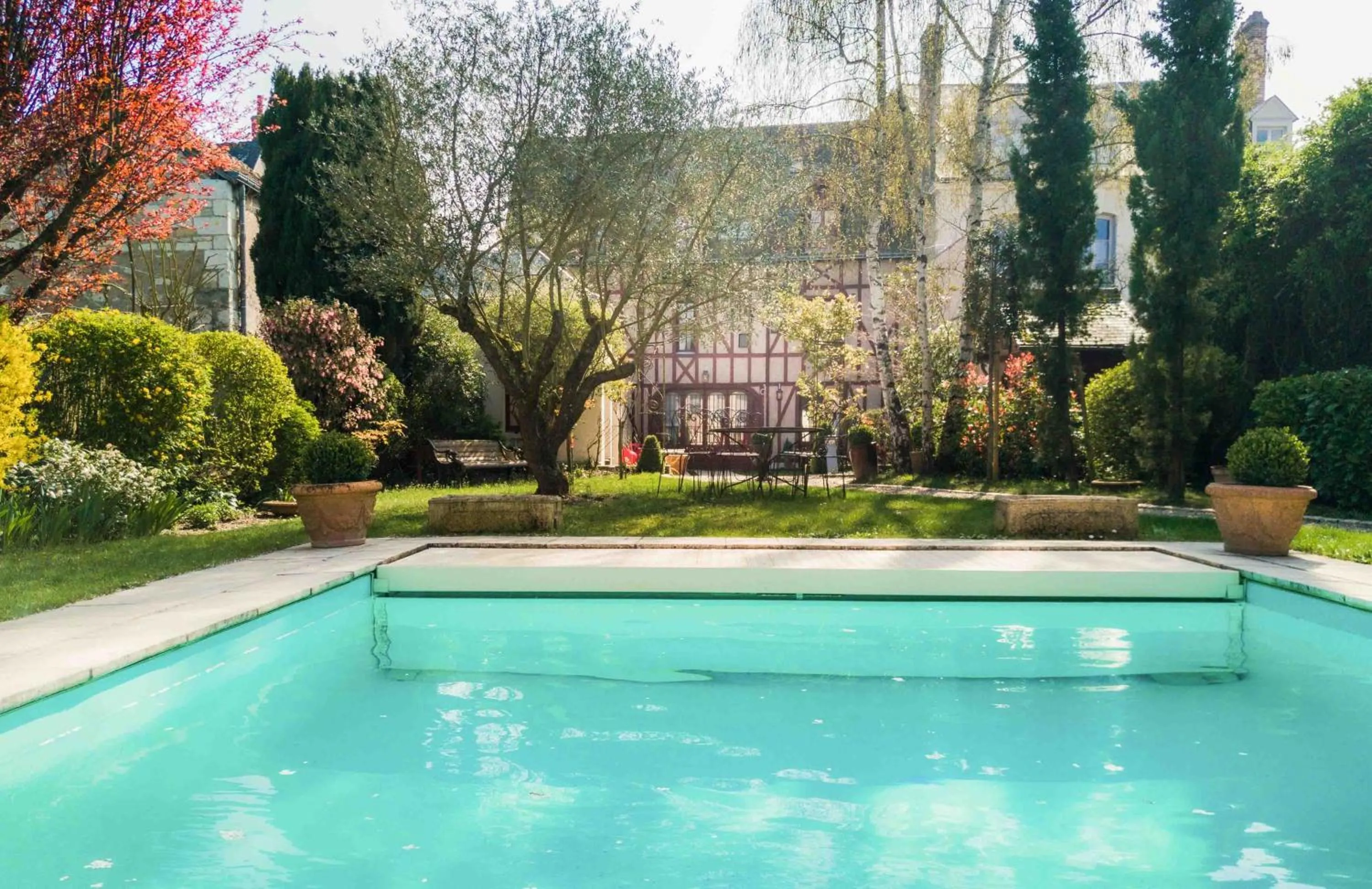 Spring in Hôtel Spa - Au Charme Rabelaisien