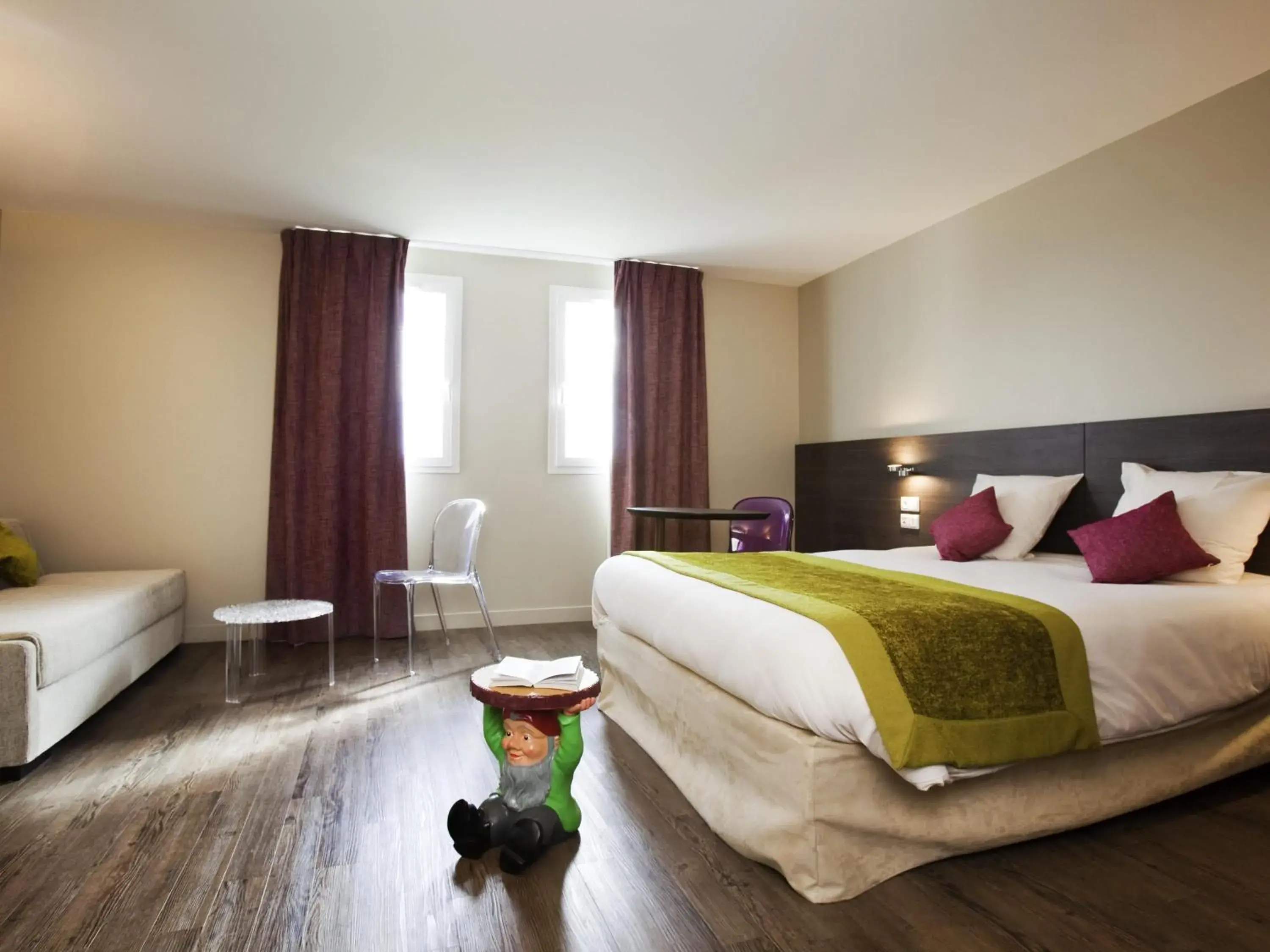 Standard Family Suite with One Double Bed and Sofa in ibis Styles Compiegne Standard Family Suite with One Double Bed and Sofa in ibis Styles Compiegne