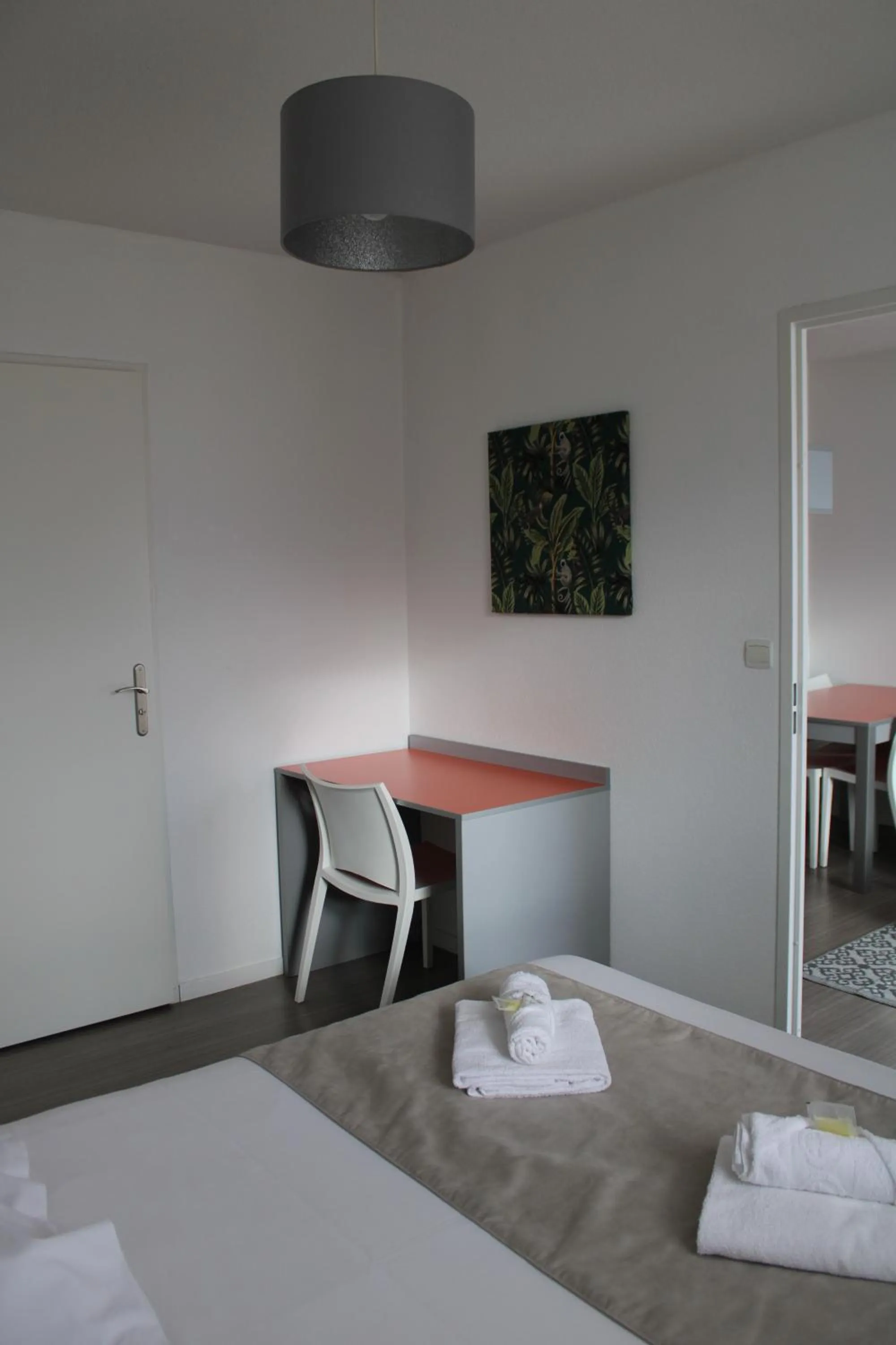 Bed in City Lodge Appart Hôtel Niort