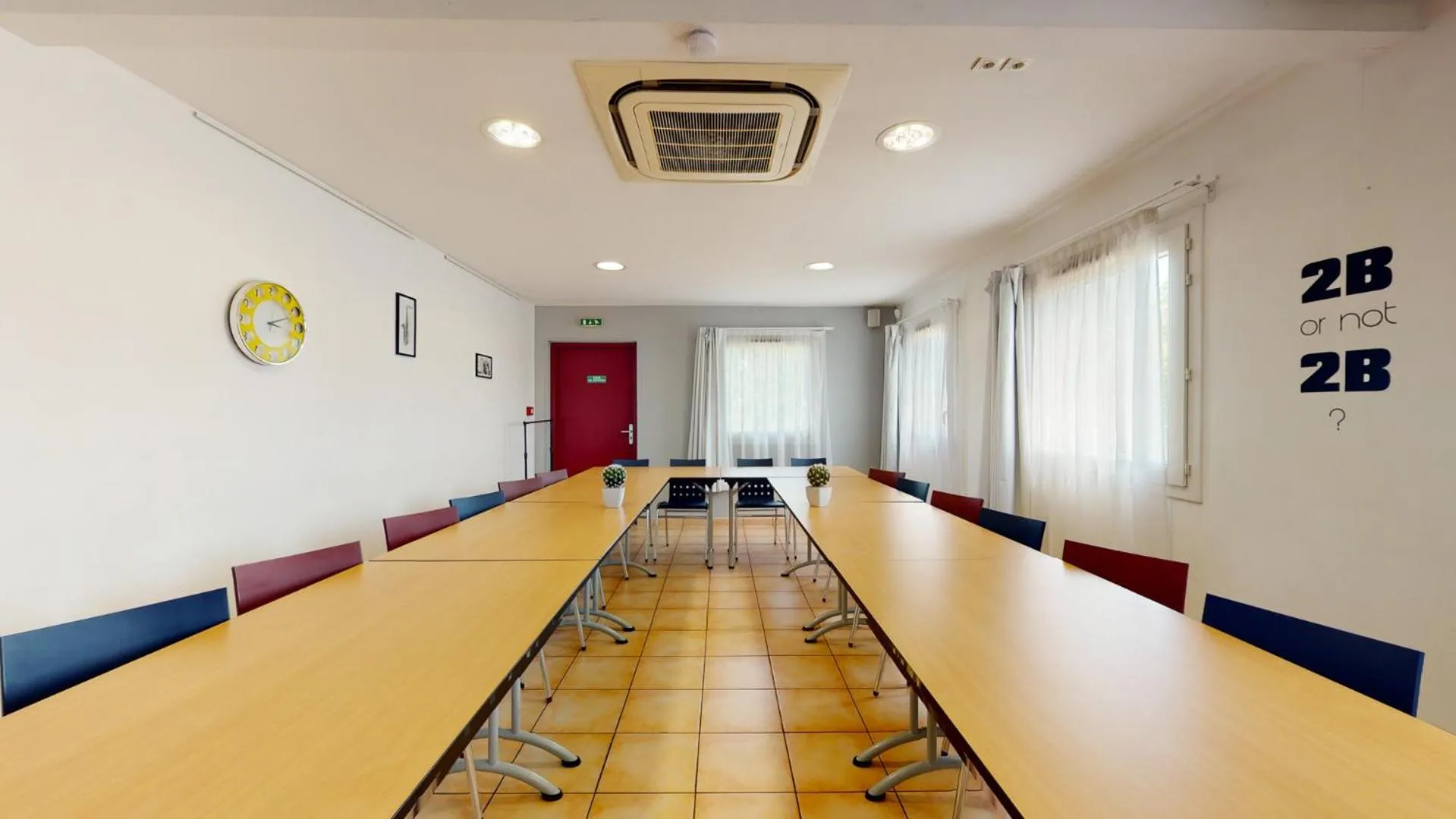 Meeting/conference room in Ever Route 64 Brit Hotel Tarbes Ibos