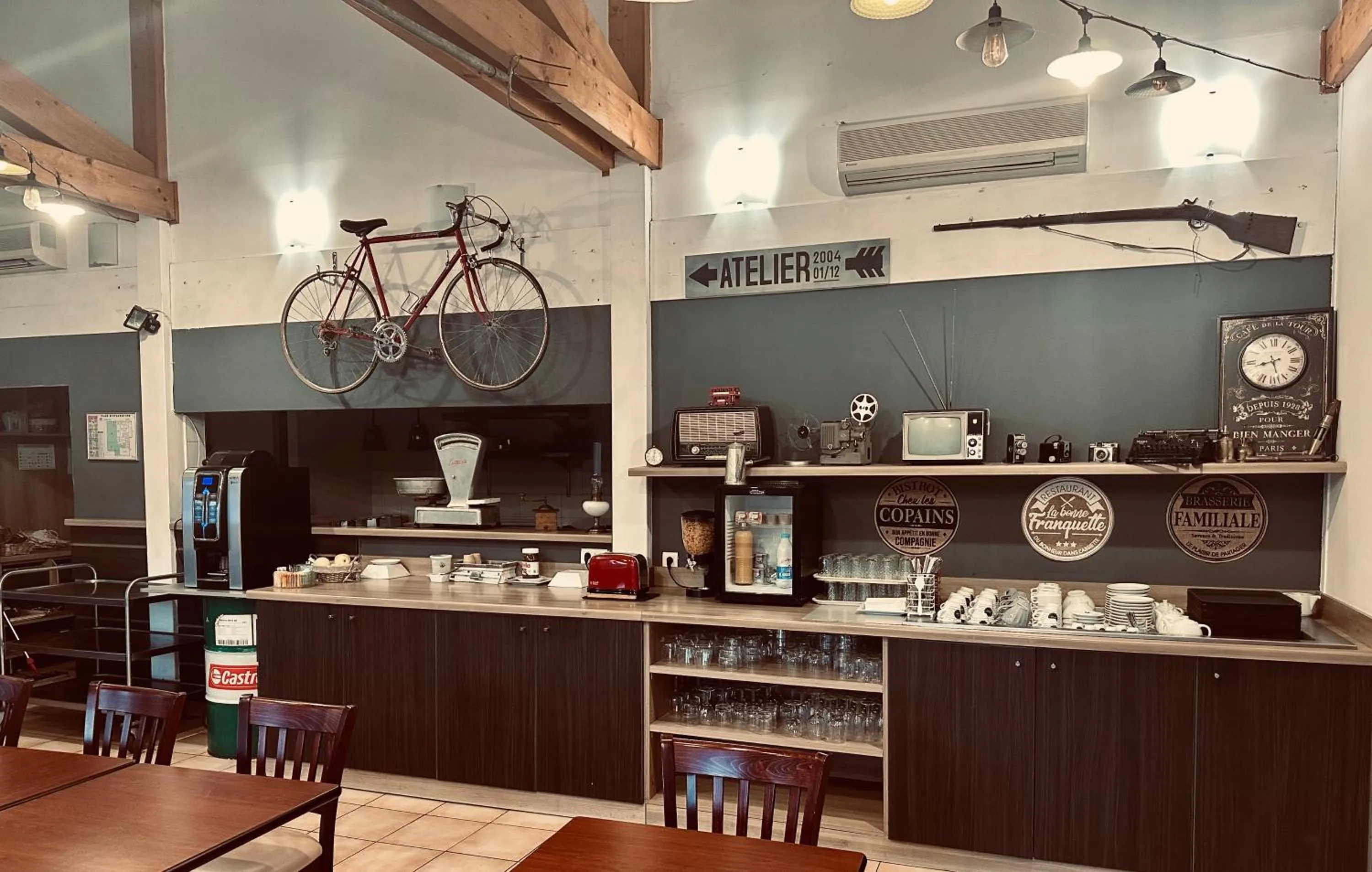 Lobby or reception in Ever Route 64 Brit Hotel Tarbes Ibos