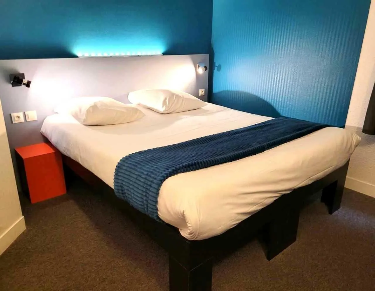 Bed in Fasthotel Artigues