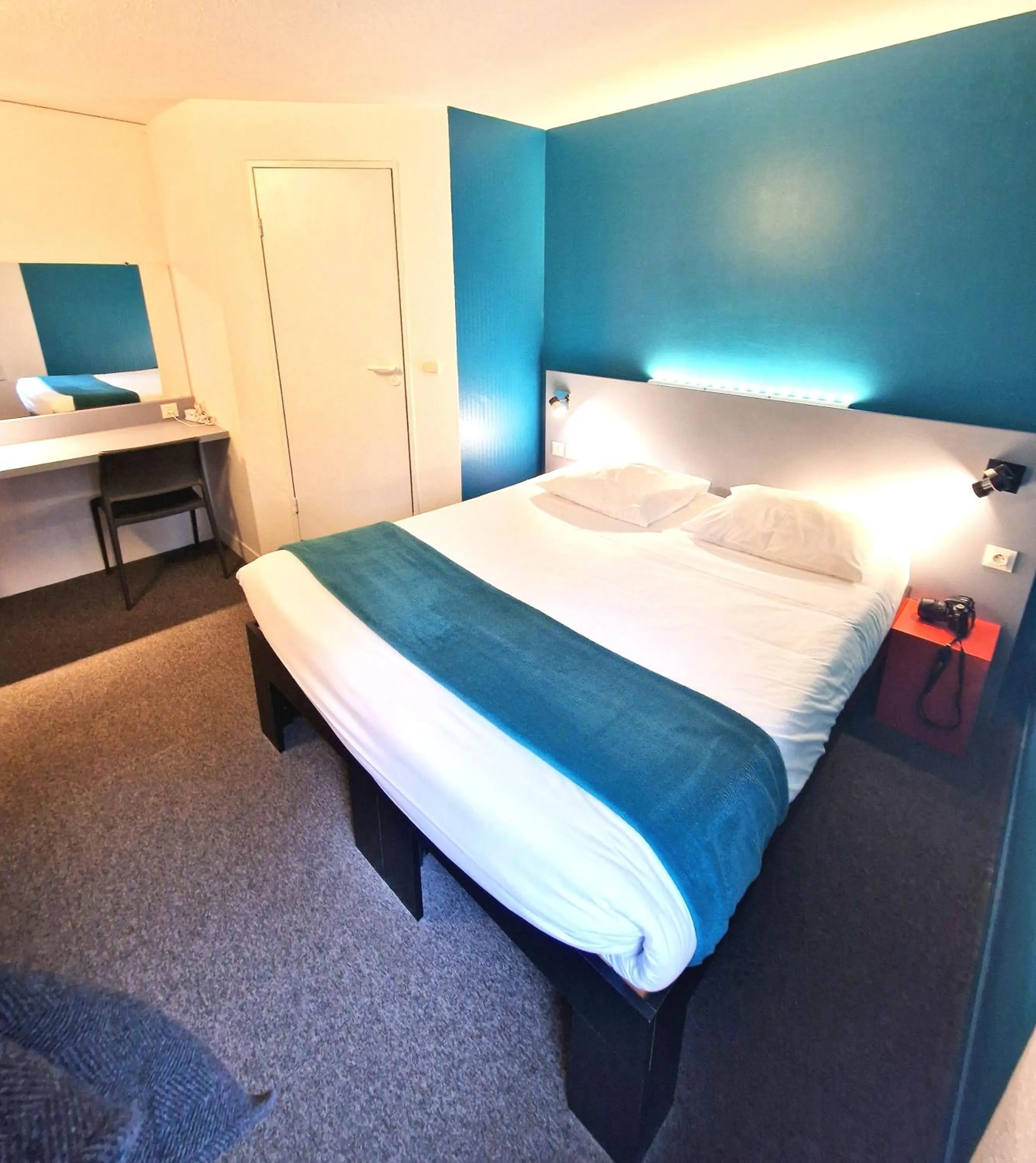 Bed in Fasthotel Artigues