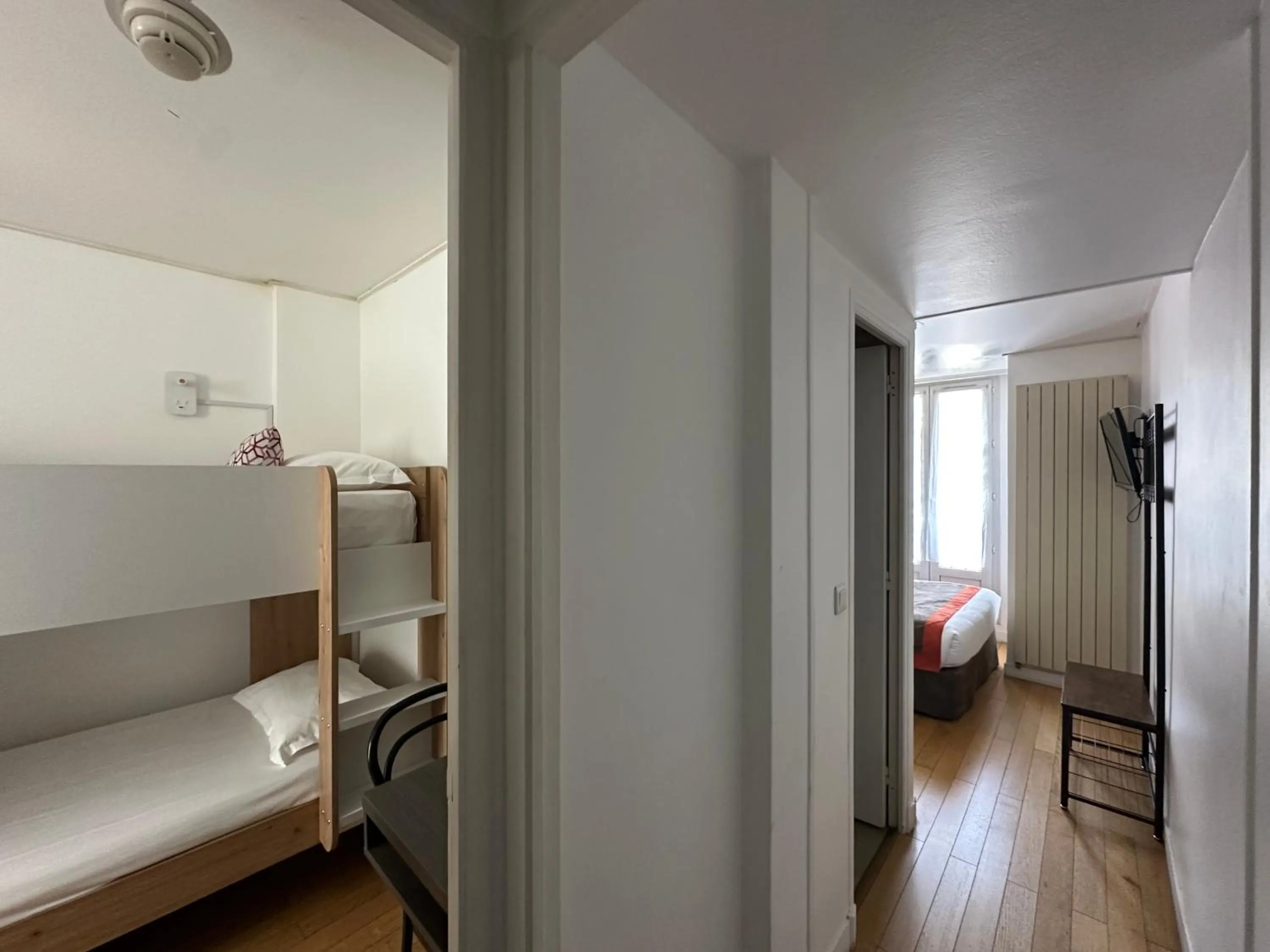 Bedroom, Bed in Home Latin