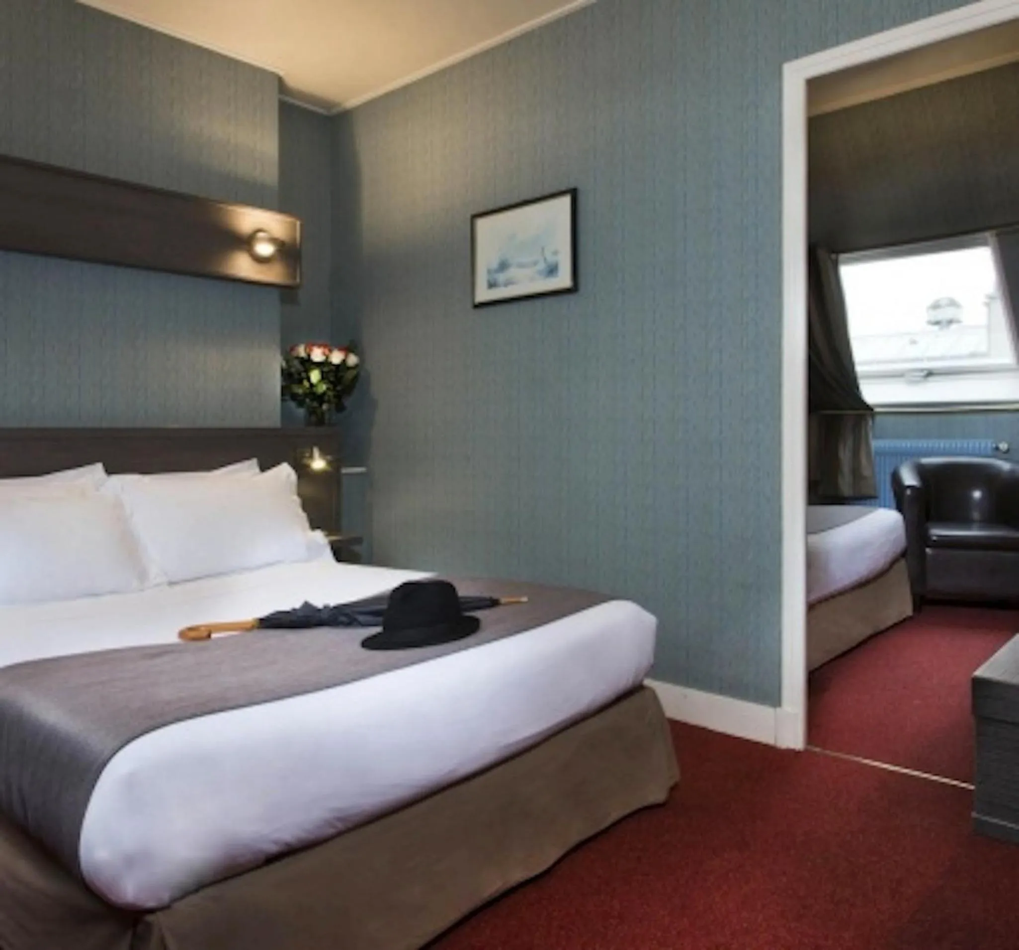 Photo of the whole room, Bed in Home Latin