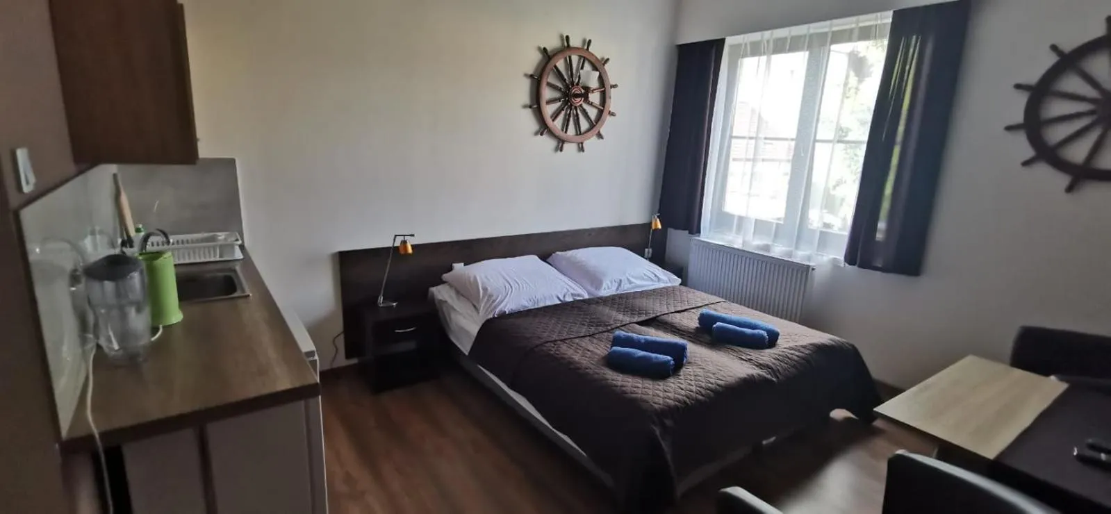 Property building, Bed in Dolphin House