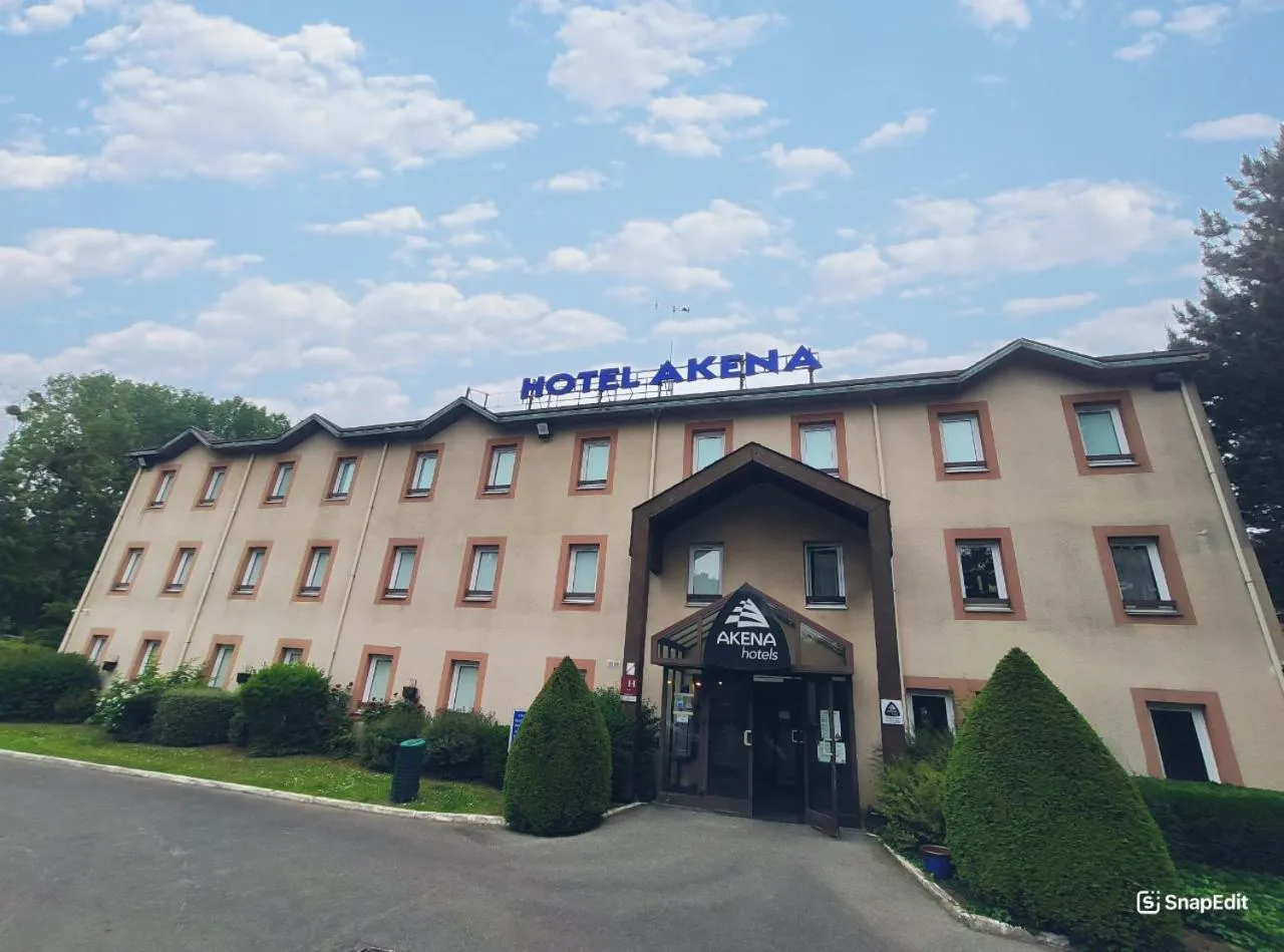 Property building in The Originals Access, Halt'Hotel, Clermont Agnetz