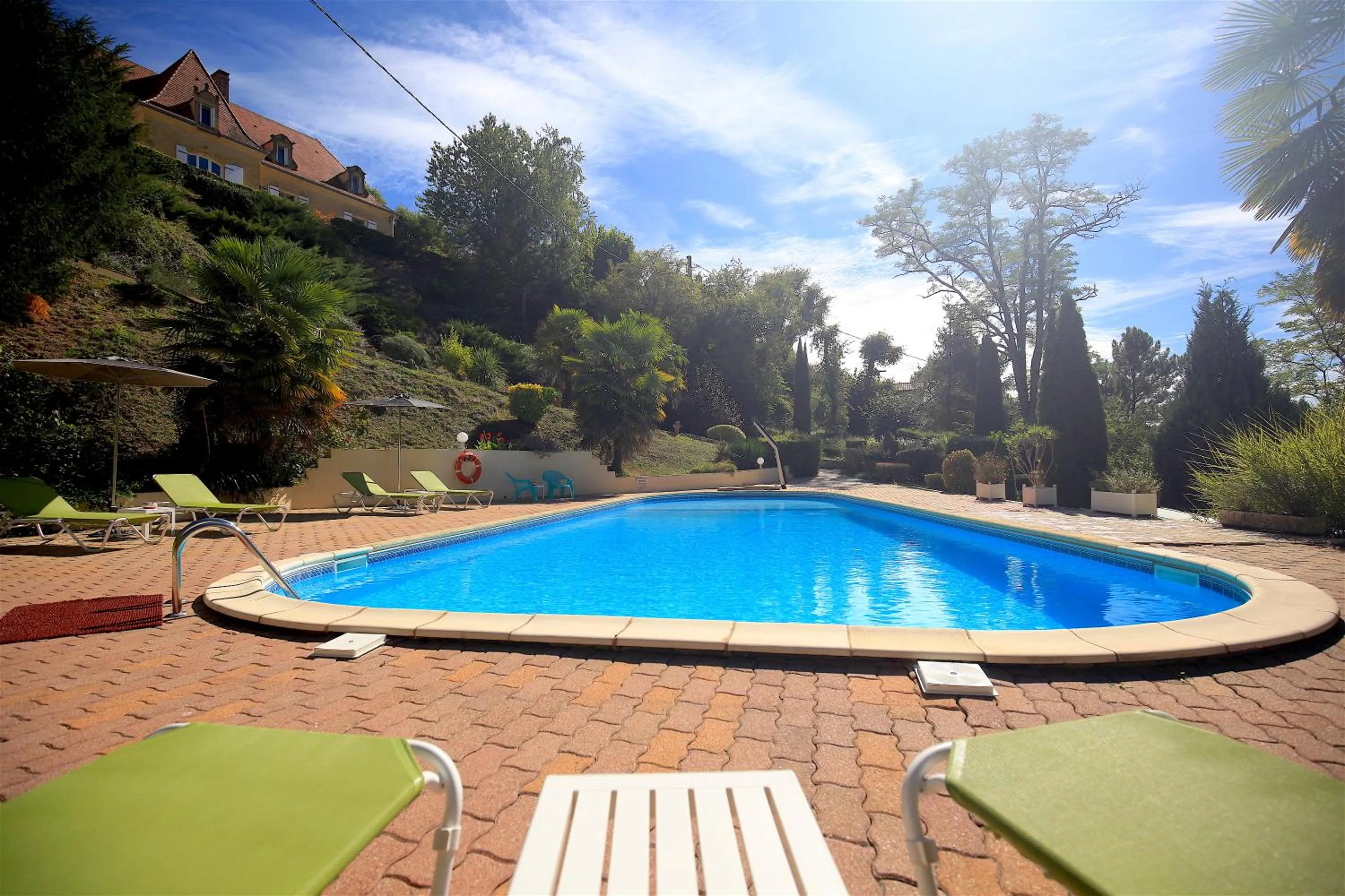 Swimming pool in Hotel de la Pagézie