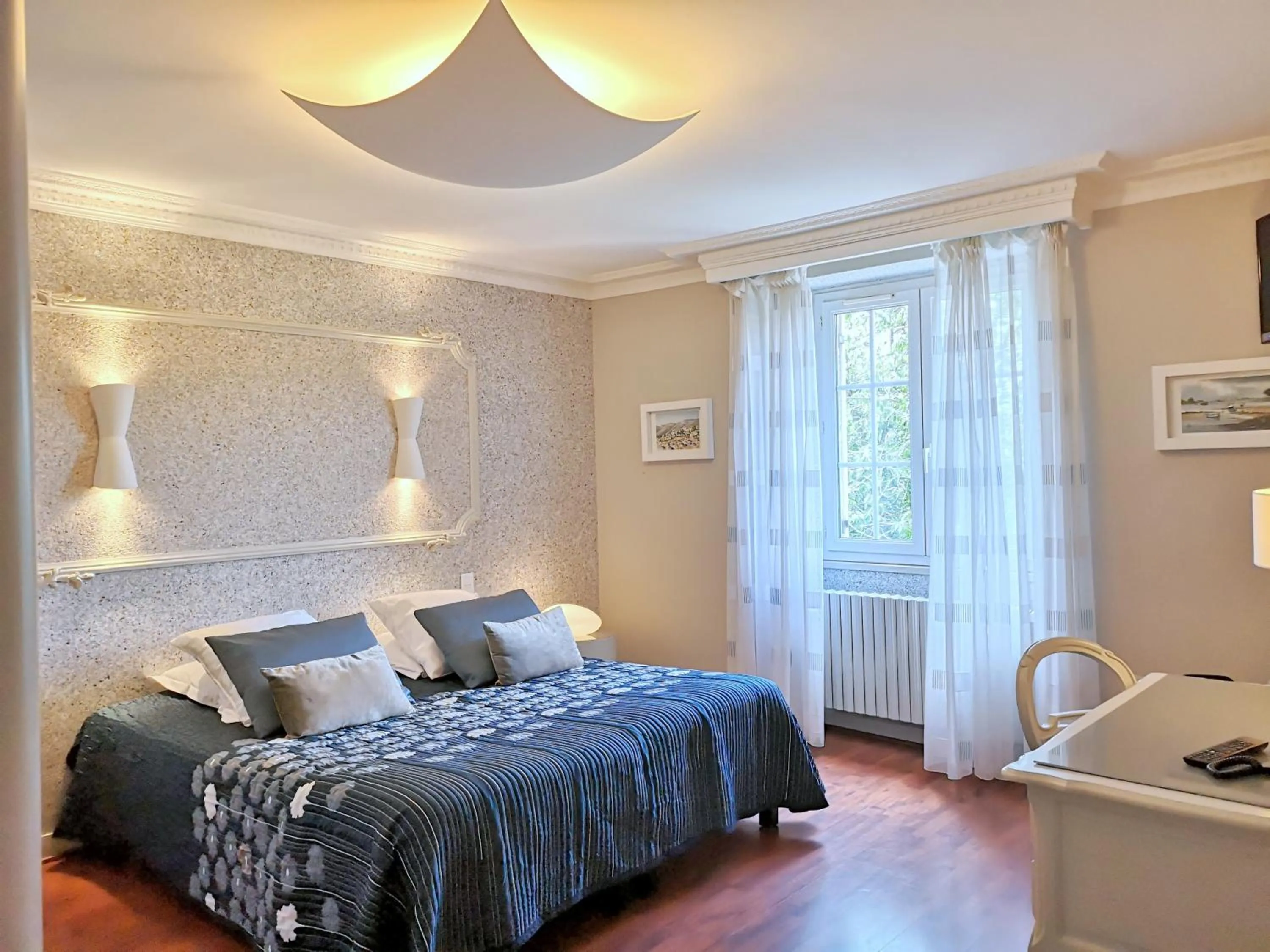 Property building in Hotel de la Pagézie