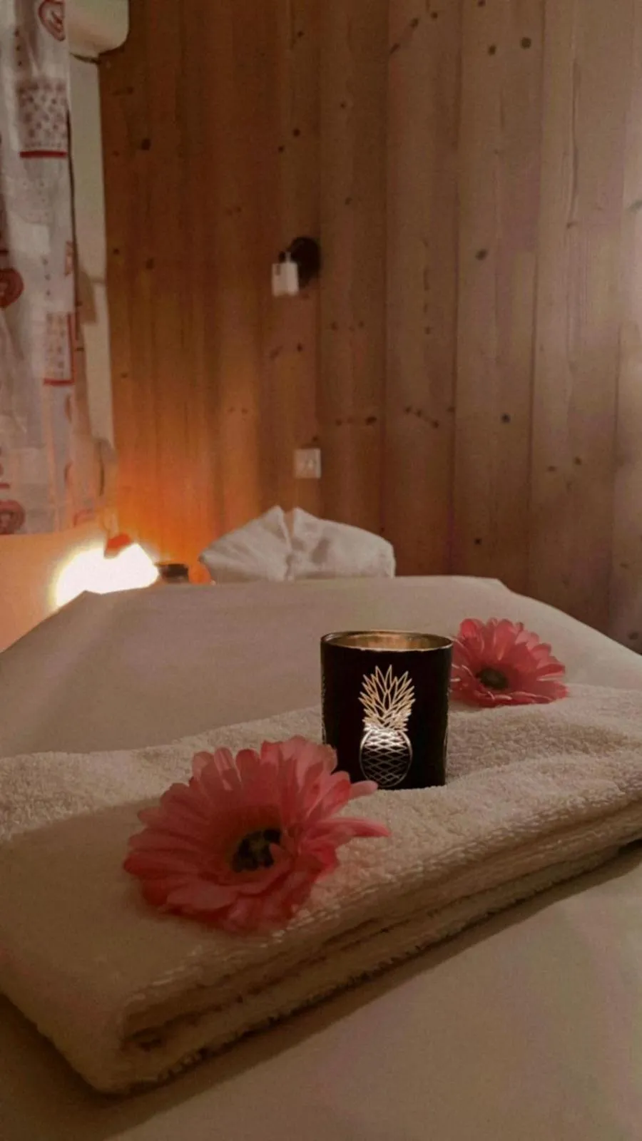 Massage, Bed in Hôtel Le Christania