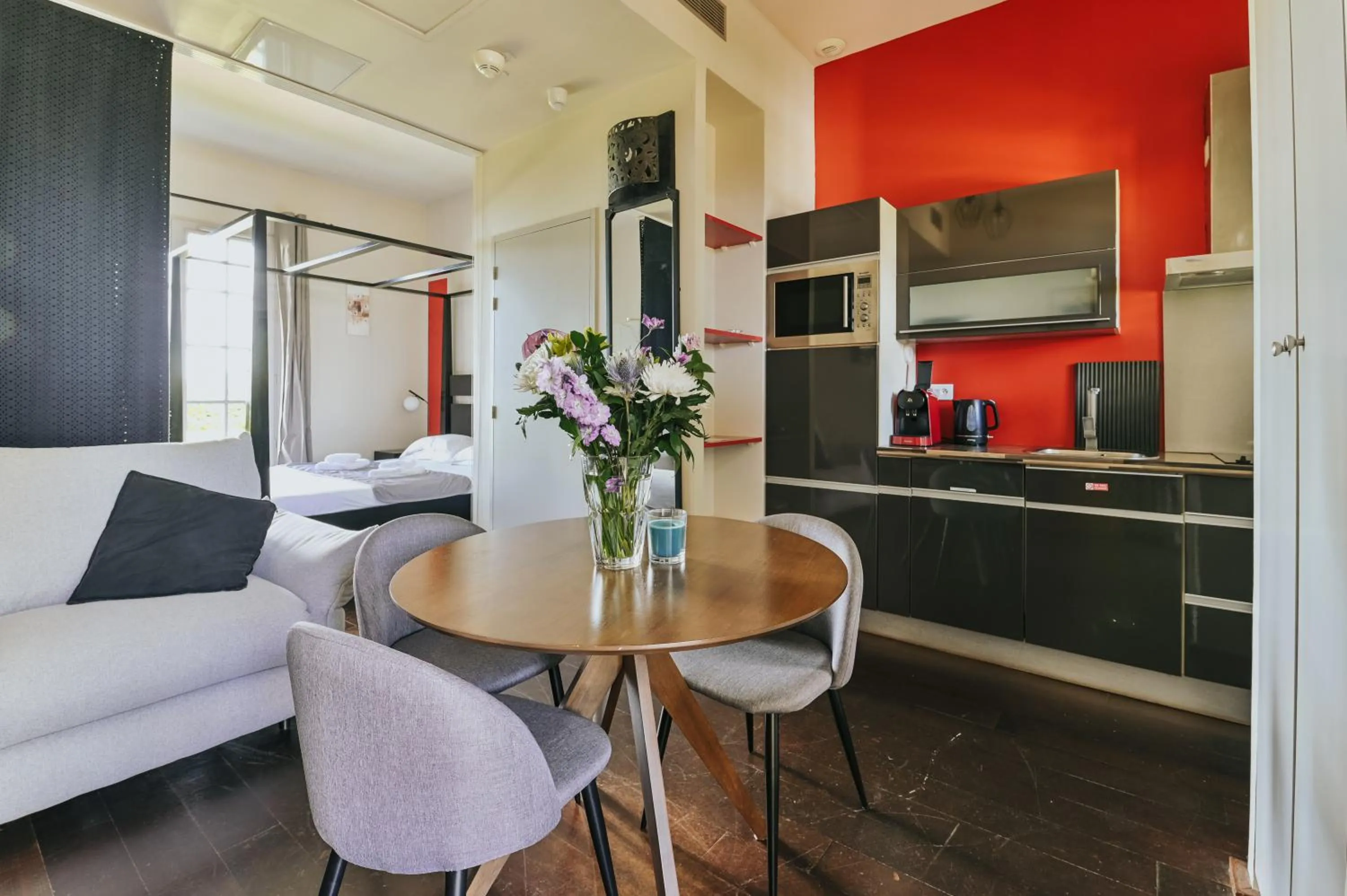 Kitchen or kitchenette in Villa Clara, Résidence face à l'océan et au golf de Chiberta